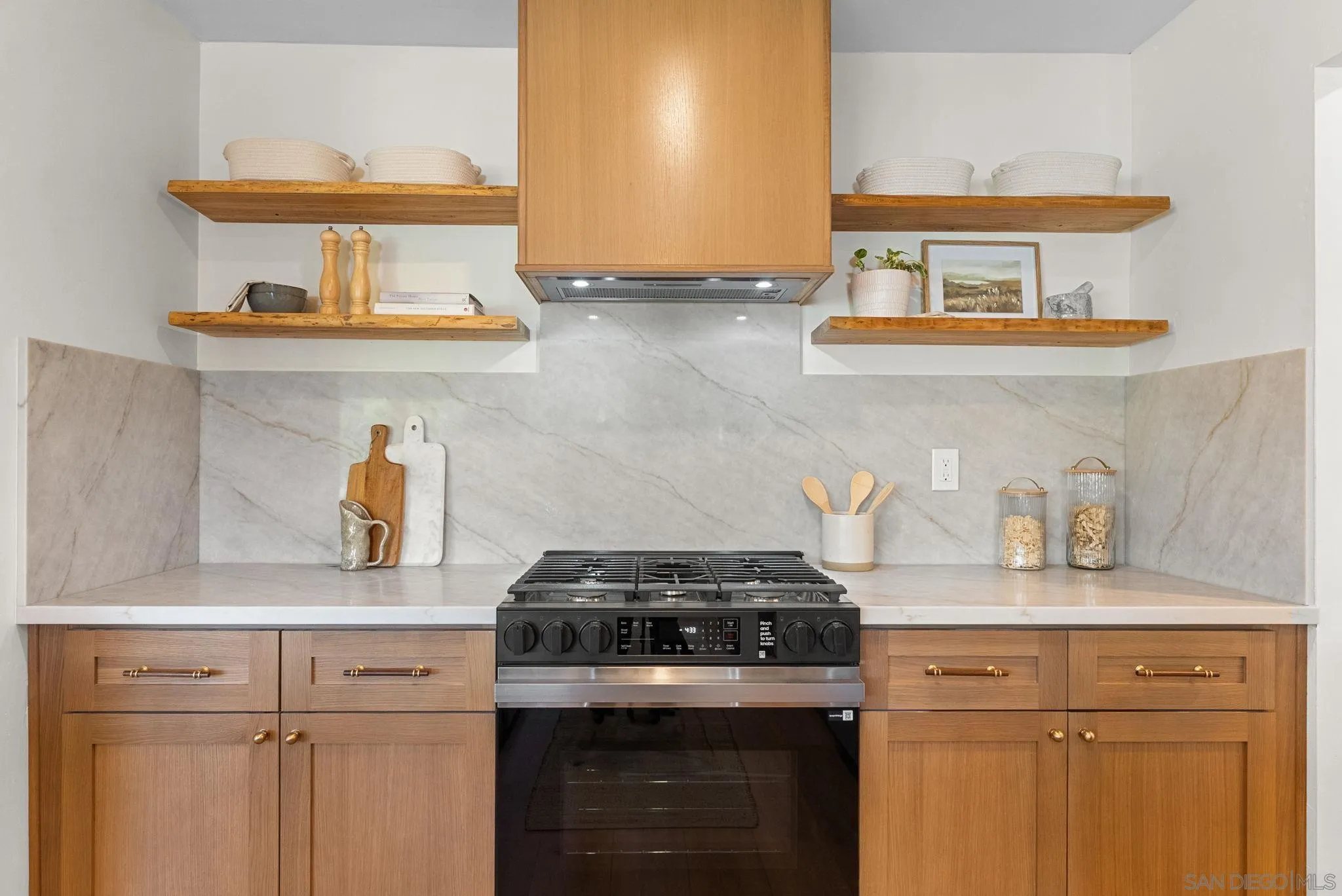 https://cdn.realtyfeed.com/cdn/127/260020714/9867b639be68a07e61b3b8dc6346f232.webp