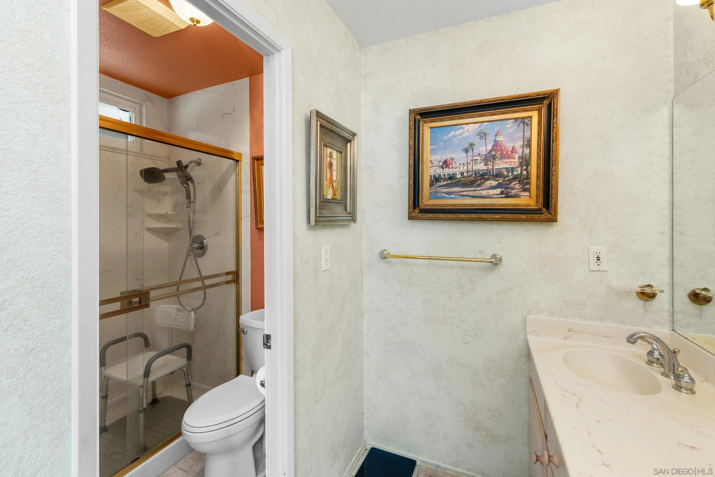 https://cdn.realtyfeed.com/cdn/127/260020719/093e0770b9c9b15a03f205b54184903c.webp