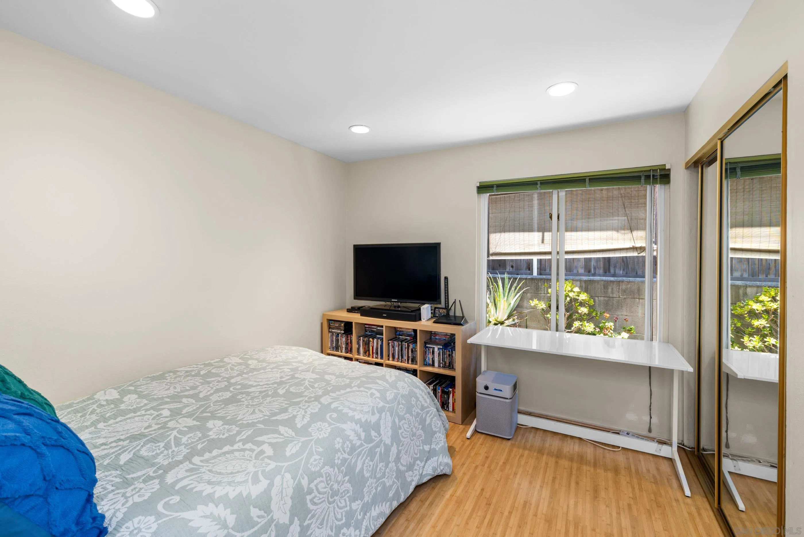 https://cdn.realtyfeed.com/cdn/127/260020719/8ec49416909b5151780f062791f149ea.webp