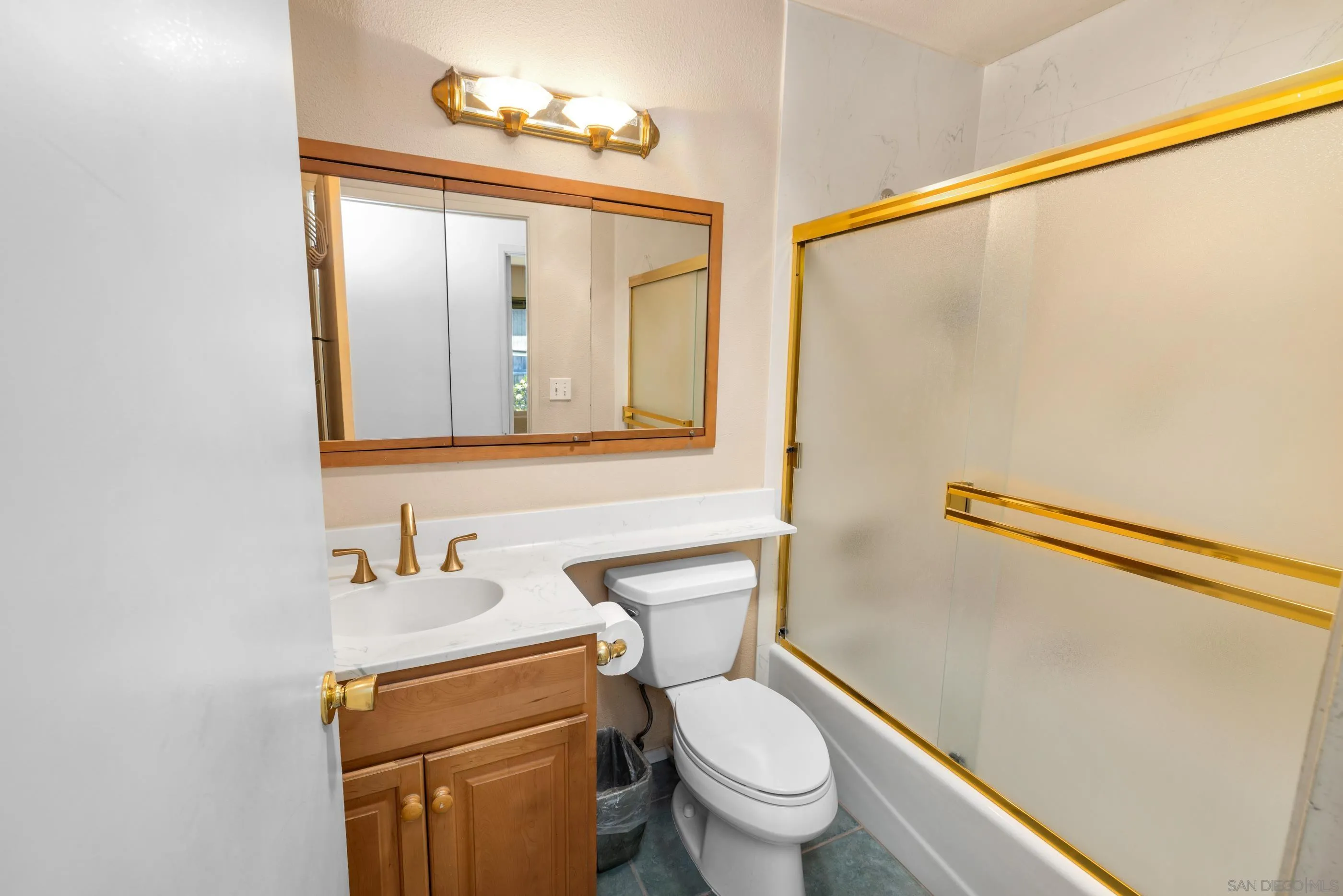 https://cdn.realtyfeed.com/cdn/127/260020719/9cfb931e6dda35affb4780d0413ee961.webp