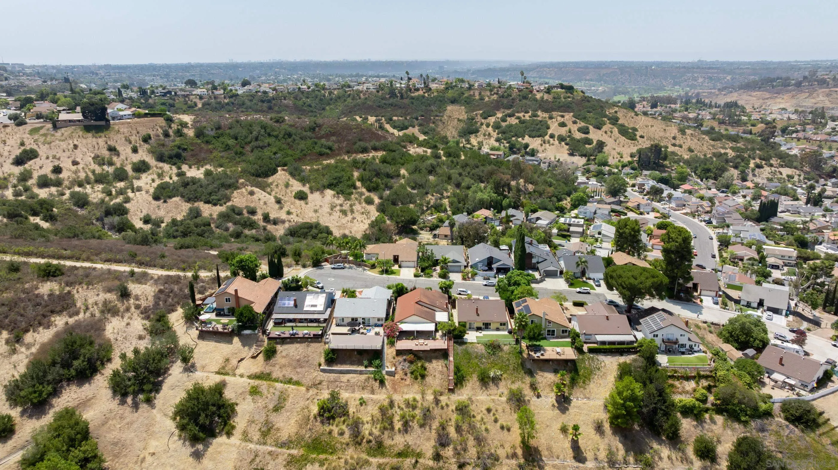 https://cdn.realtyfeed.com/cdn/127/260020719/be945d86e0b88e939bf0ee96a0c453af.webp
