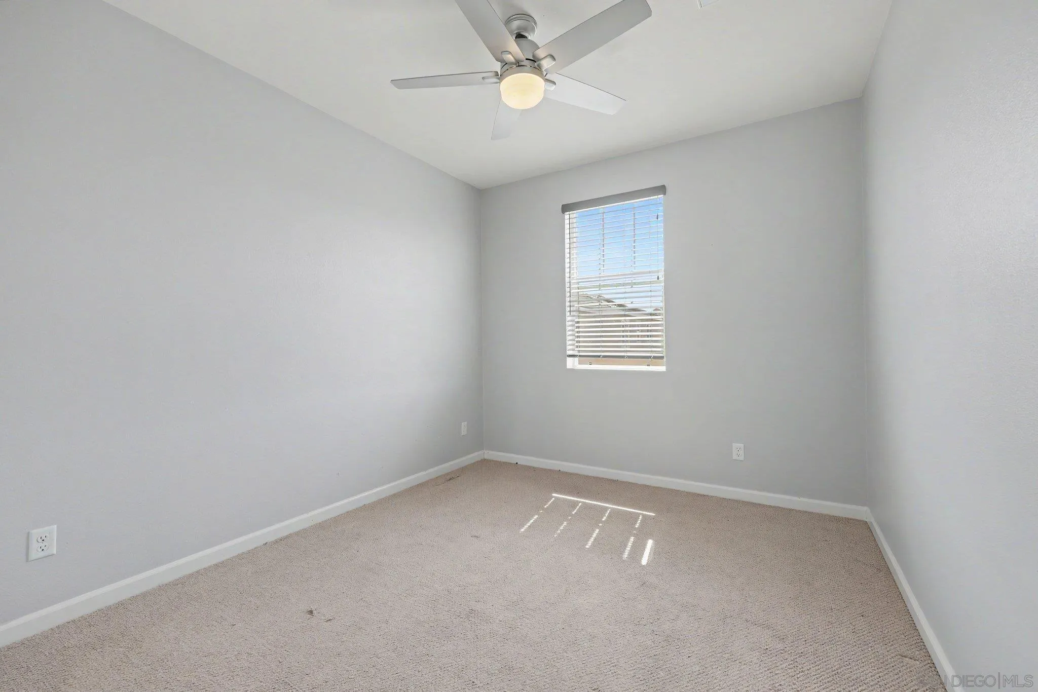 https://cdn.realtyfeed.com/cdn/127/260020724/9d9ddffa54310ab62ba5d3aa2471ea6d.webp