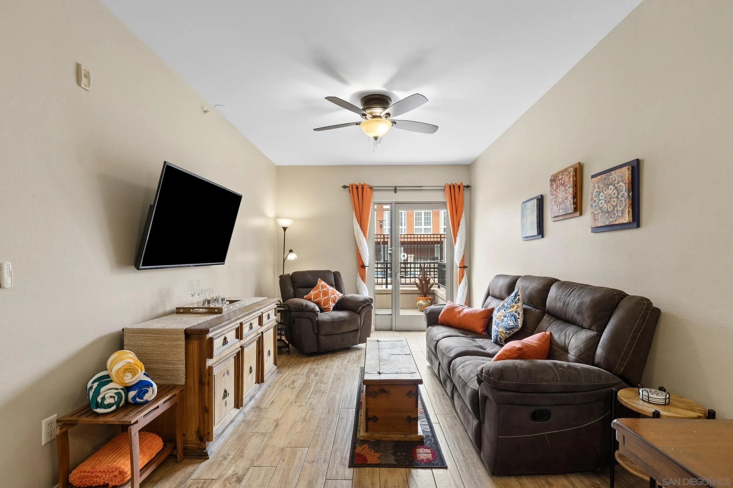 https://cdn.realtyfeed.com/cdn/127/260020725/f70e7fe2999947324f2ab975389893fd.webp