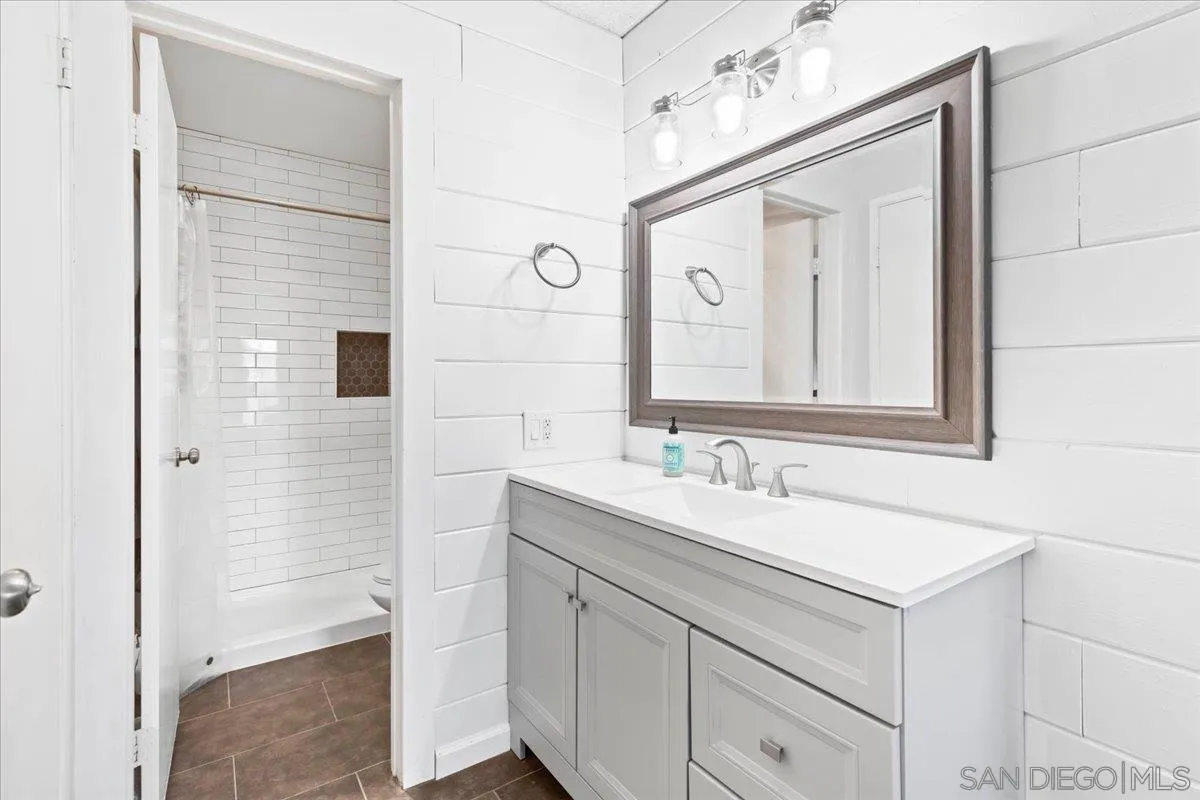 https://cdn.realtyfeed.com/cdn/127/260020729/009af757b0cfd9274cd1406610ca550c.webp