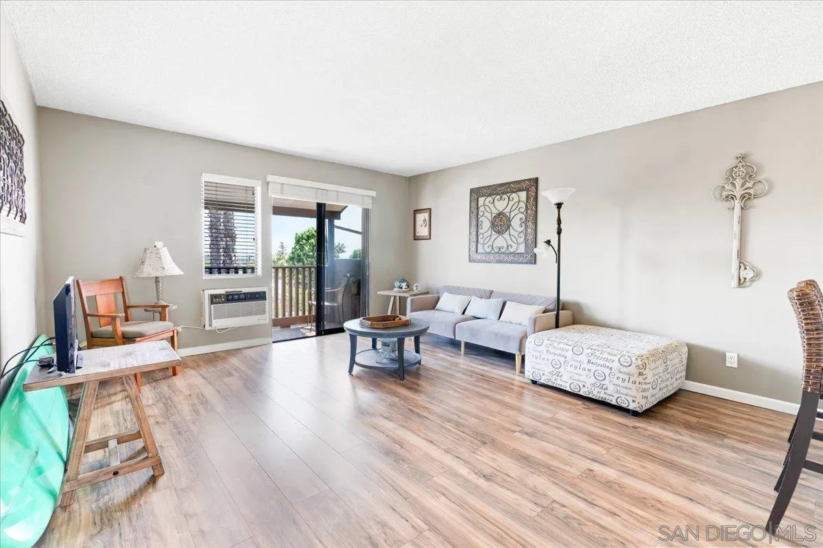 https://cdn.realtyfeed.com/cdn/127/260020729/1d73d3d812e15fed603cfe960366b1f7.webp
