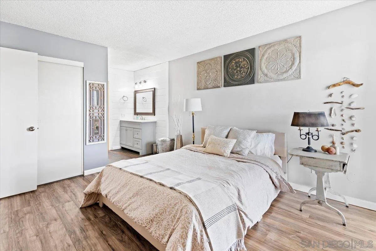https://cdn.realtyfeed.com/cdn/127/260020729/aa898eb040737afecd092523e088f759.webp