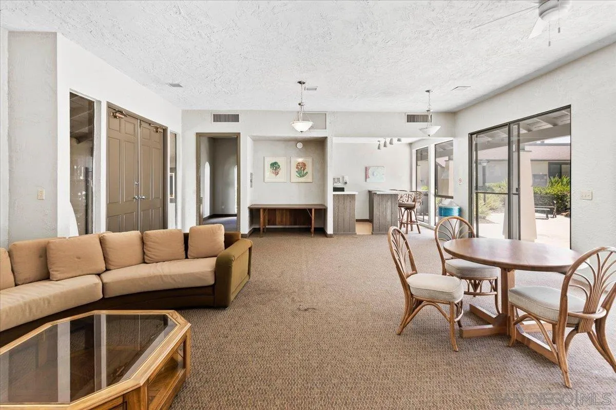 https://cdn.realtyfeed.com/cdn/127/260020729/b008f5a09c38bf16117e1df1e566f893.webp
