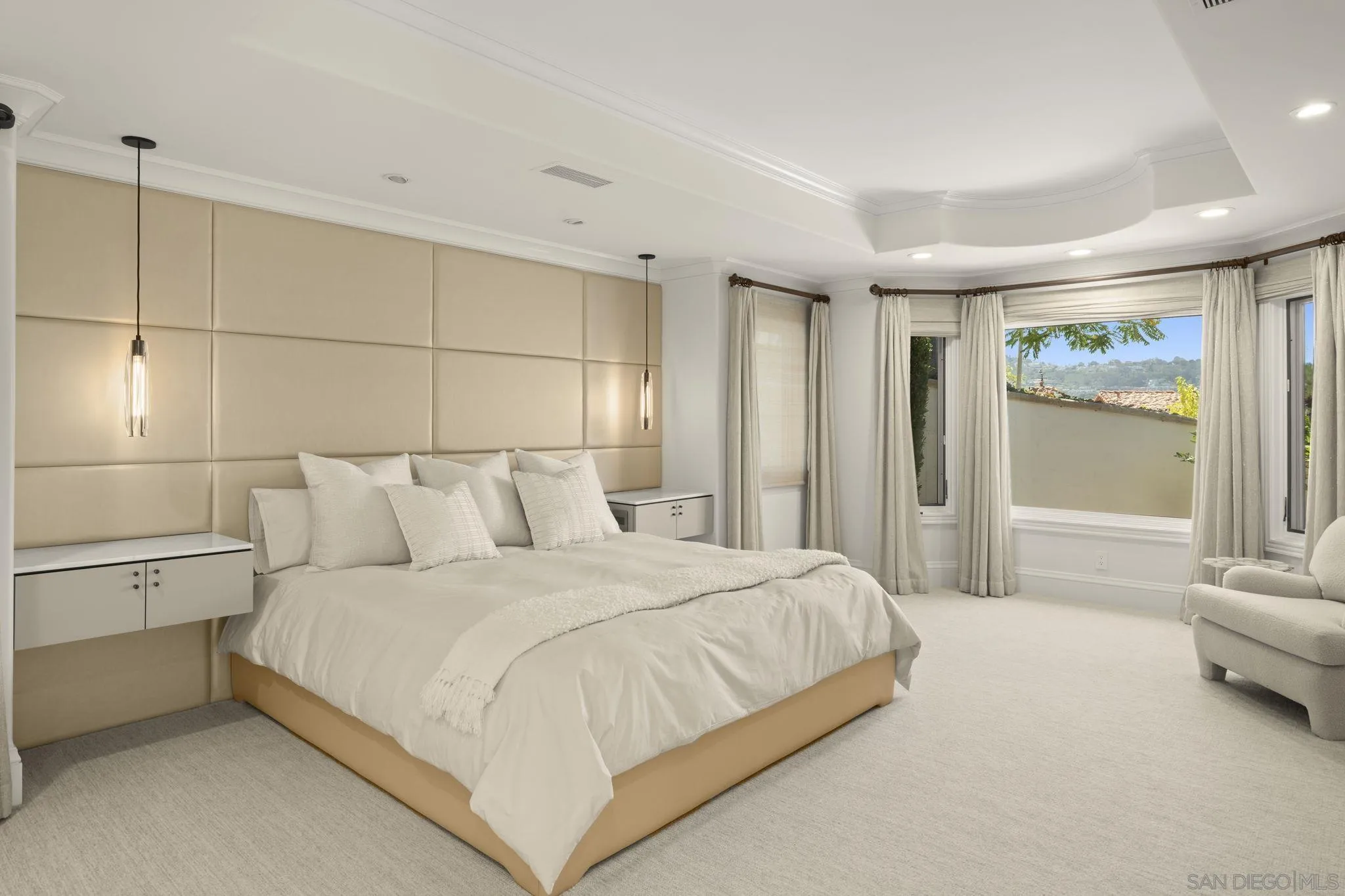 https://cdn.realtyfeed.com/cdn/127/260020730/5399a824f34b7a4feb06709f9edfd5c5.webp