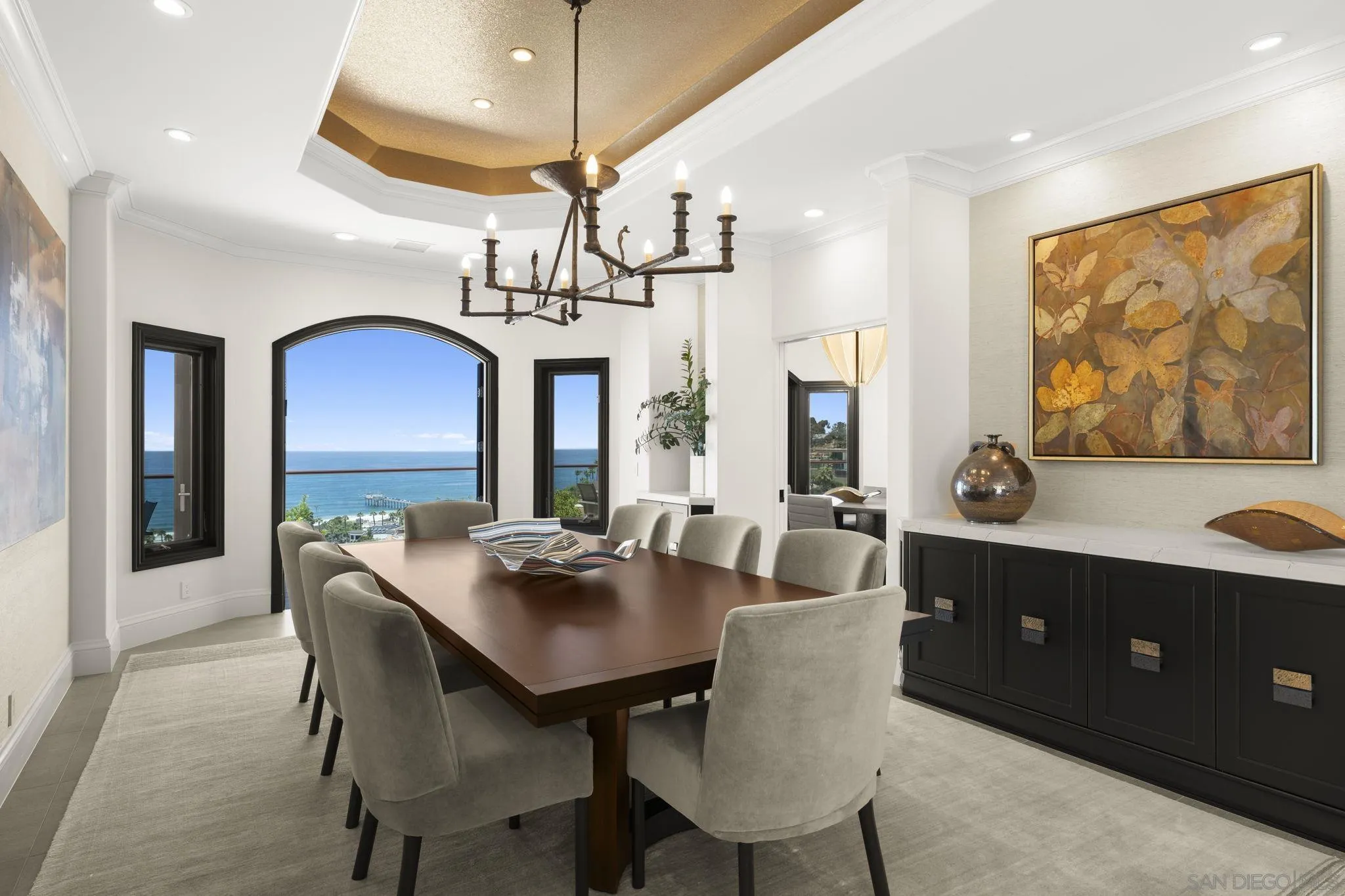 https://cdn.realtyfeed.com/cdn/127/260020730/581f2f2b2093f0a89b7b2309cd0d903a.webp