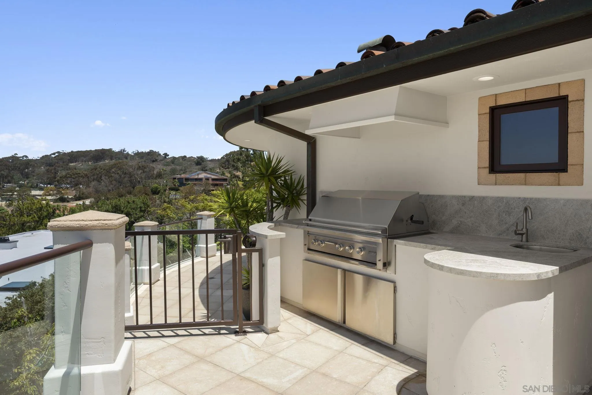https://cdn.realtyfeed.com/cdn/127/260020730/8814b01726eeed2700f3231f22c73651.webp