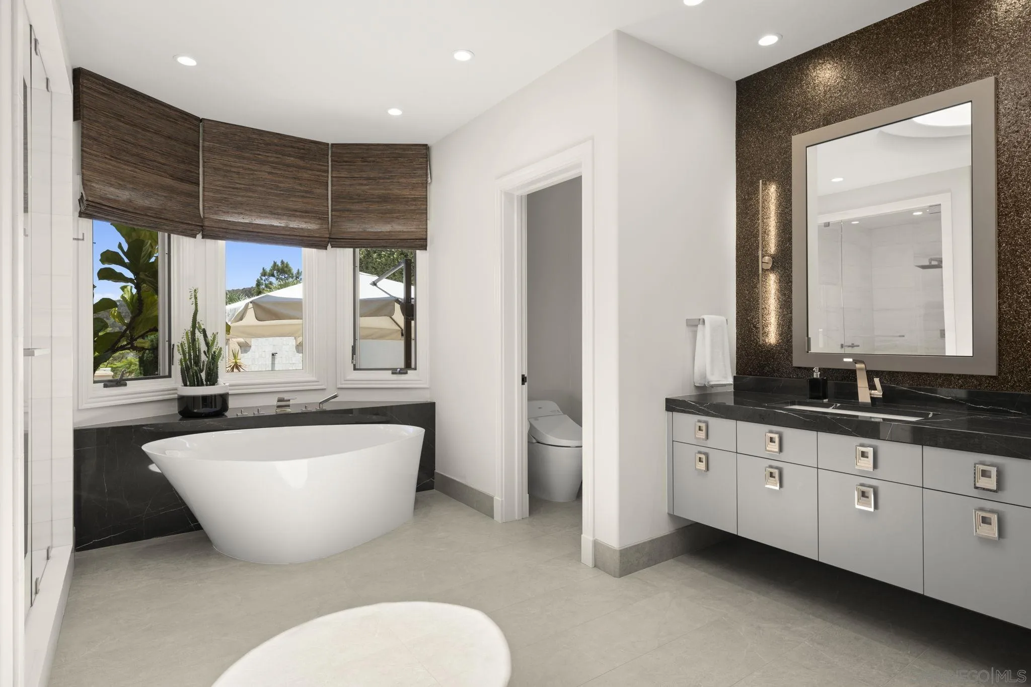 https://cdn.realtyfeed.com/cdn/127/260020730/a85ff682601ca9352d7f60d910ae4a84.webp