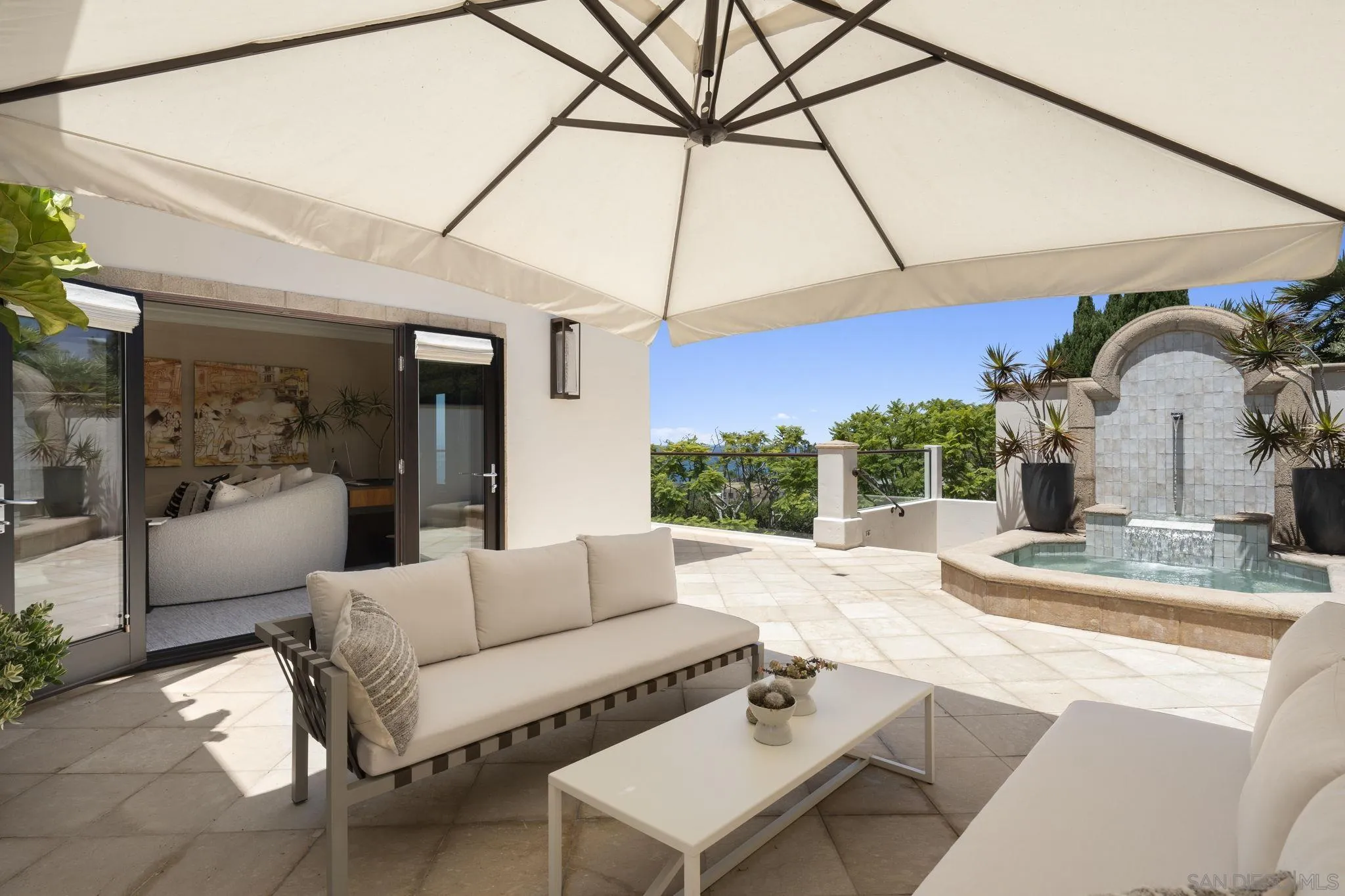 https://cdn.realtyfeed.com/cdn/127/260020730/abfdb32d45a60354f052300307b48982.webp