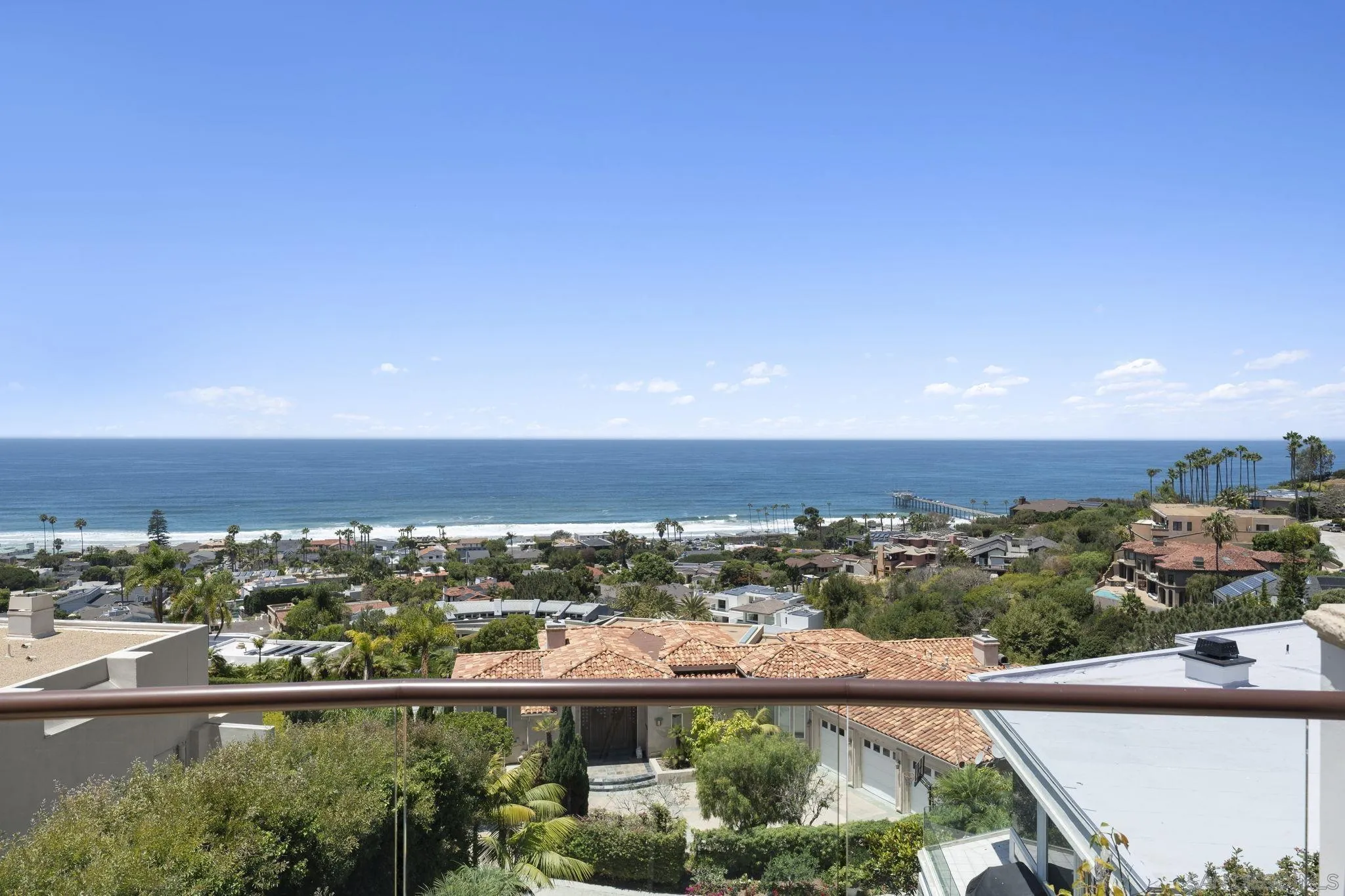 https://cdn.realtyfeed.com/cdn/127/260020730/ce93568e466446d8ec593ff818de188c.webp