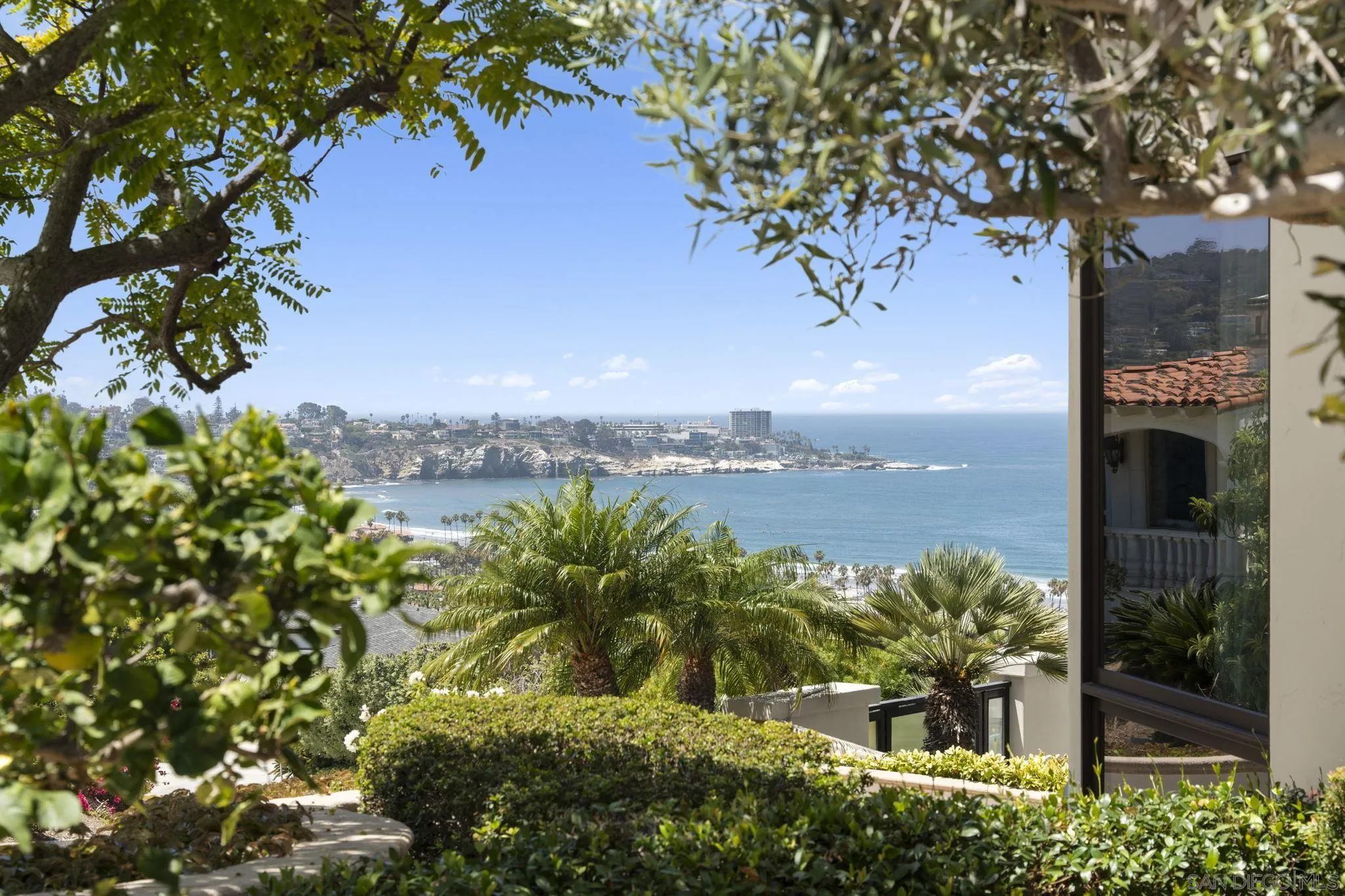 https://cdn.realtyfeed.com/cdn/127/260020730/f7490ea73e026e74dc80a6afc52700bd.webp