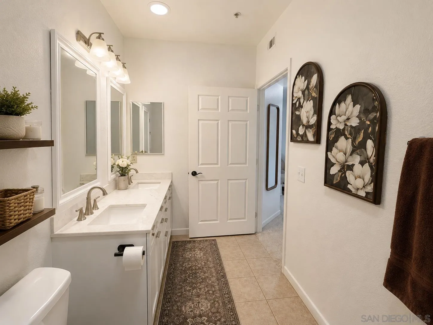 https://cdn.realtyfeed.com/cdn/127/260020731/e2ce408f6ebd7ad1ec0b691cf1397239.webp