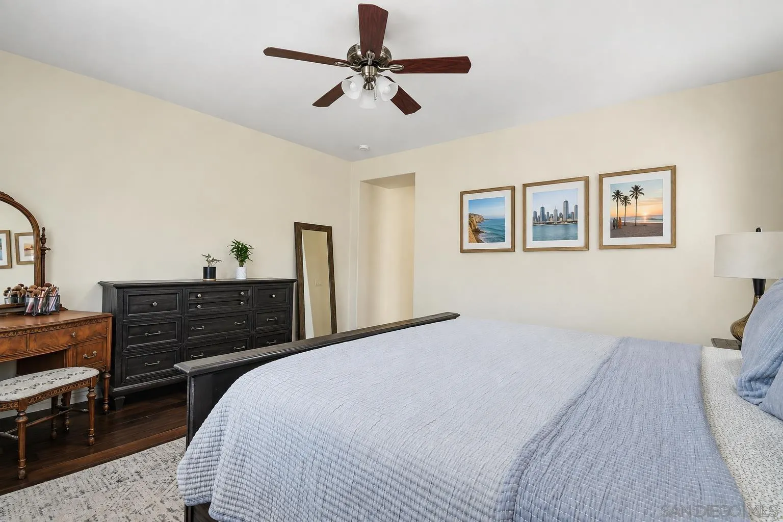 https://cdn.realtyfeed.com/cdn/127/260020732/2f36b0f4034787976054522e4e800593.webp