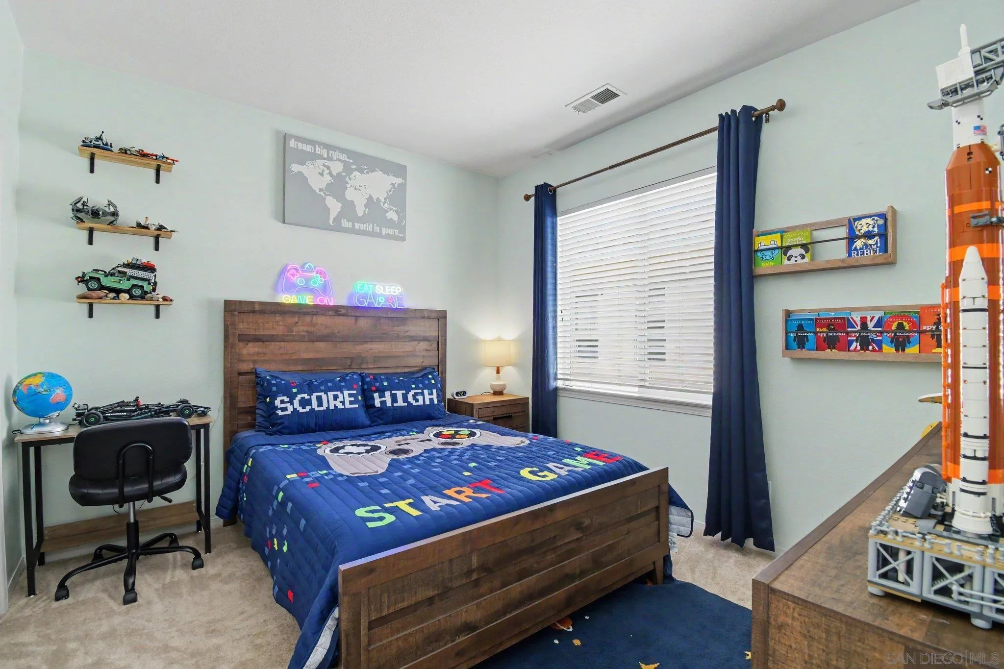 https://cdn.realtyfeed.com/cdn/127/260020732/9795bf0f9750e6a05c0facf5f36c5b45.webp