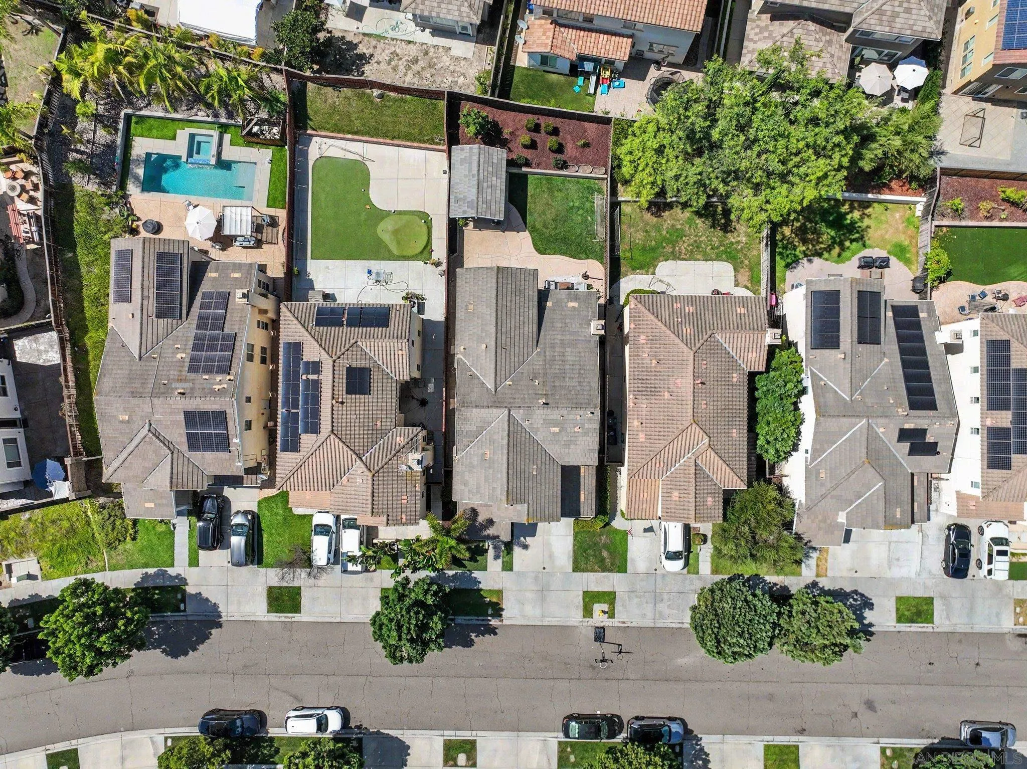 https://cdn.realtyfeed.com/cdn/127/260020732/9c4d7c3b7f1b352e4d2e16e266663e95.webp