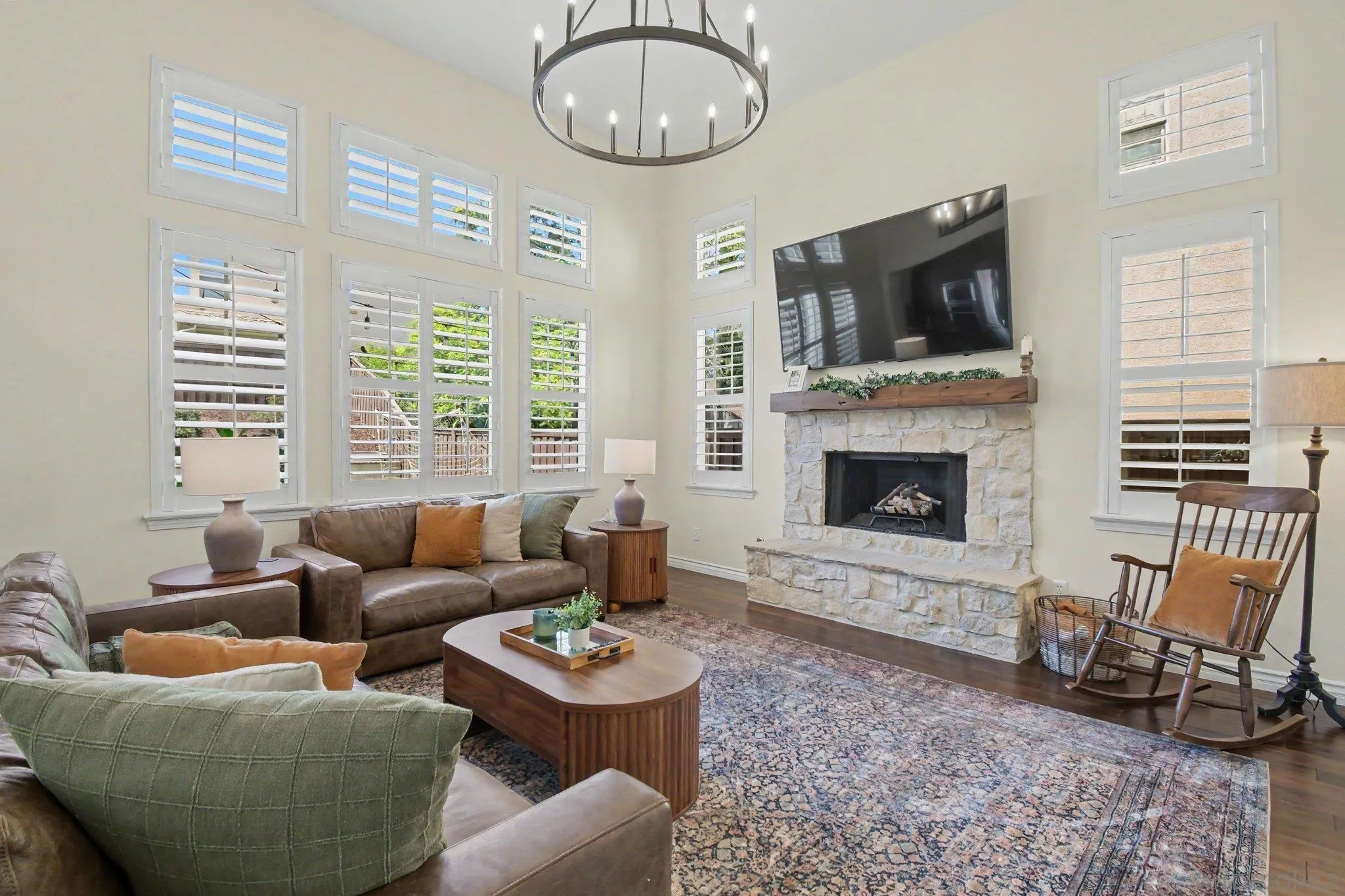 https://cdn.realtyfeed.com/cdn/127/260020732/db3dce8e3bf2374bf4fa55d445abe029.webp