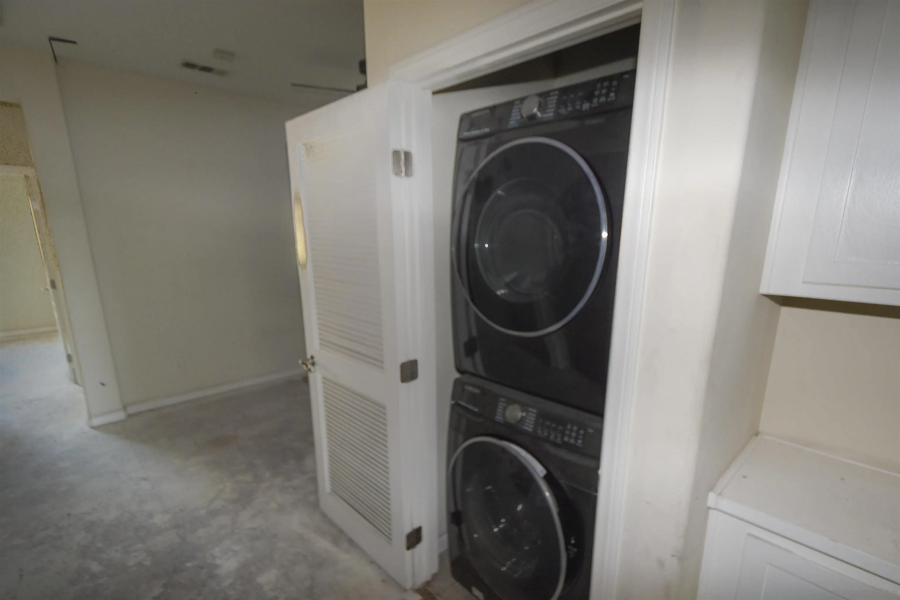 https://cdn.realtyfeed.com/cdn/127/260020733/c16647c16eb6e1aed0a16504ae15ec4d.webp