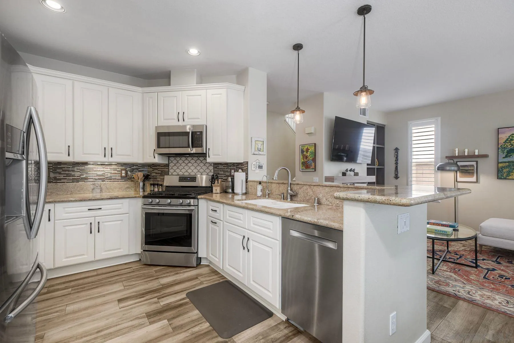 https://cdn.realtyfeed.com/cdn/127/260020734/0d65b26b0d750832abd47f5f330f3a0f.webp