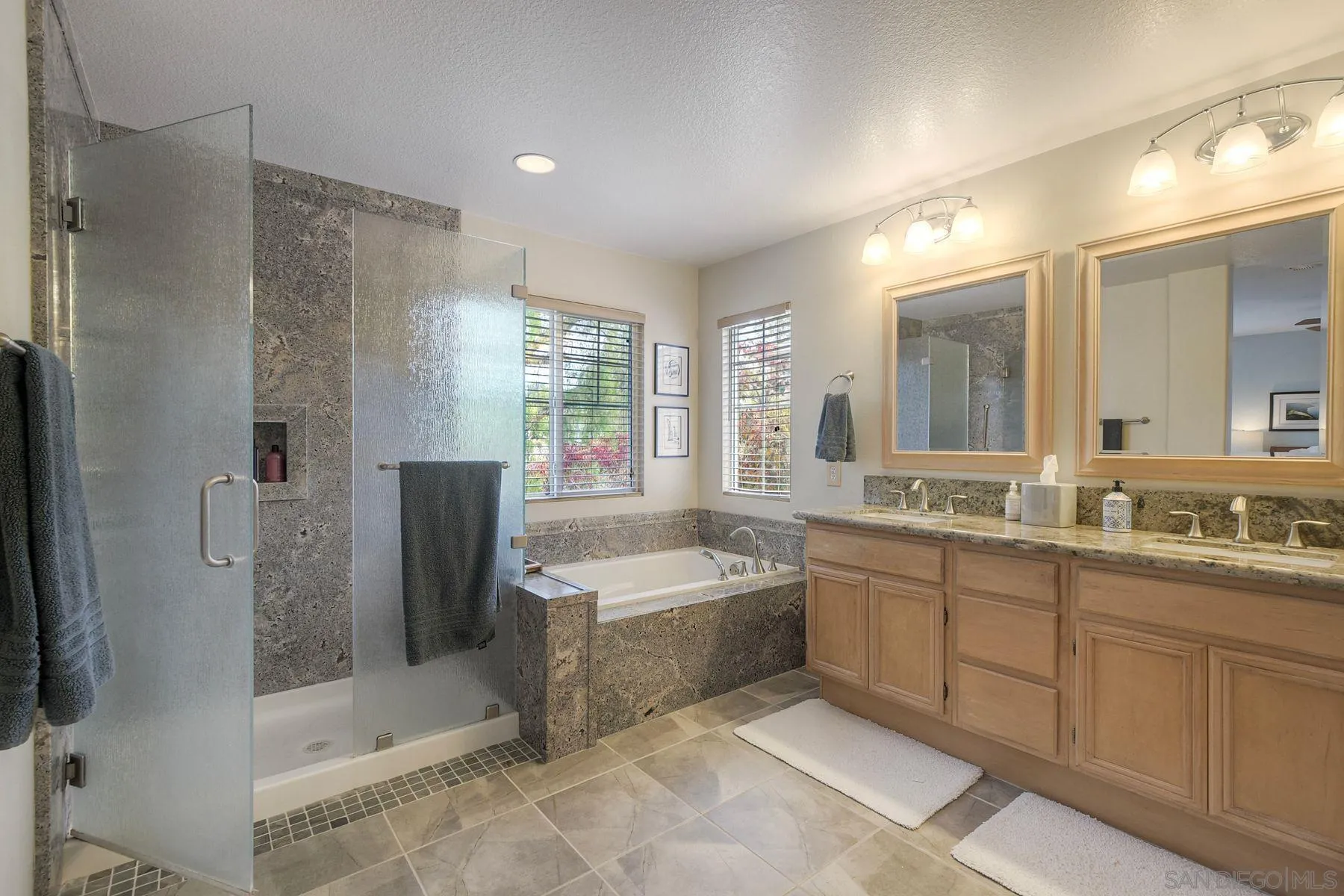 https://cdn.realtyfeed.com/cdn/127/260020734/73aa2c45f716ccb236ce7a937f5f733b.webp