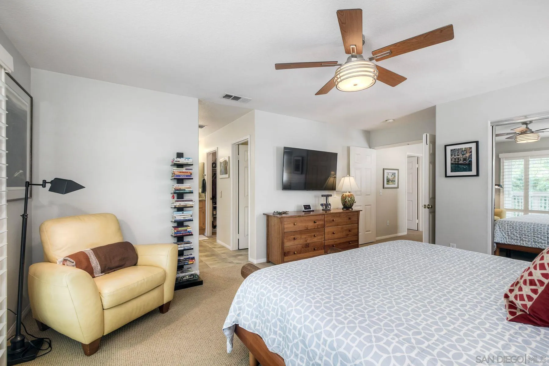 https://cdn.realtyfeed.com/cdn/127/260020734/8cc729cb419d797a228dd14b5afefd7d.webp