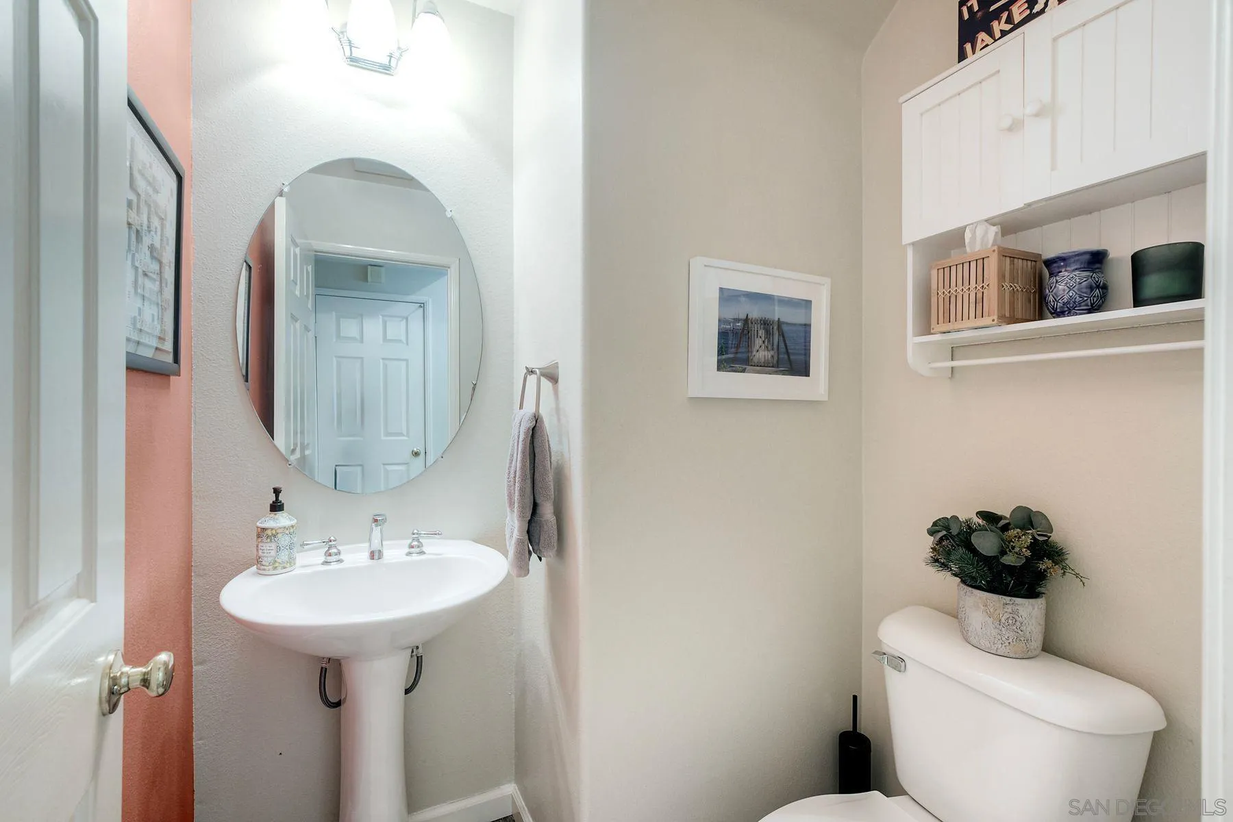 https://cdn.realtyfeed.com/cdn/127/260020734/8e29658d5751d5b11952a9ad44bc5db1.webp