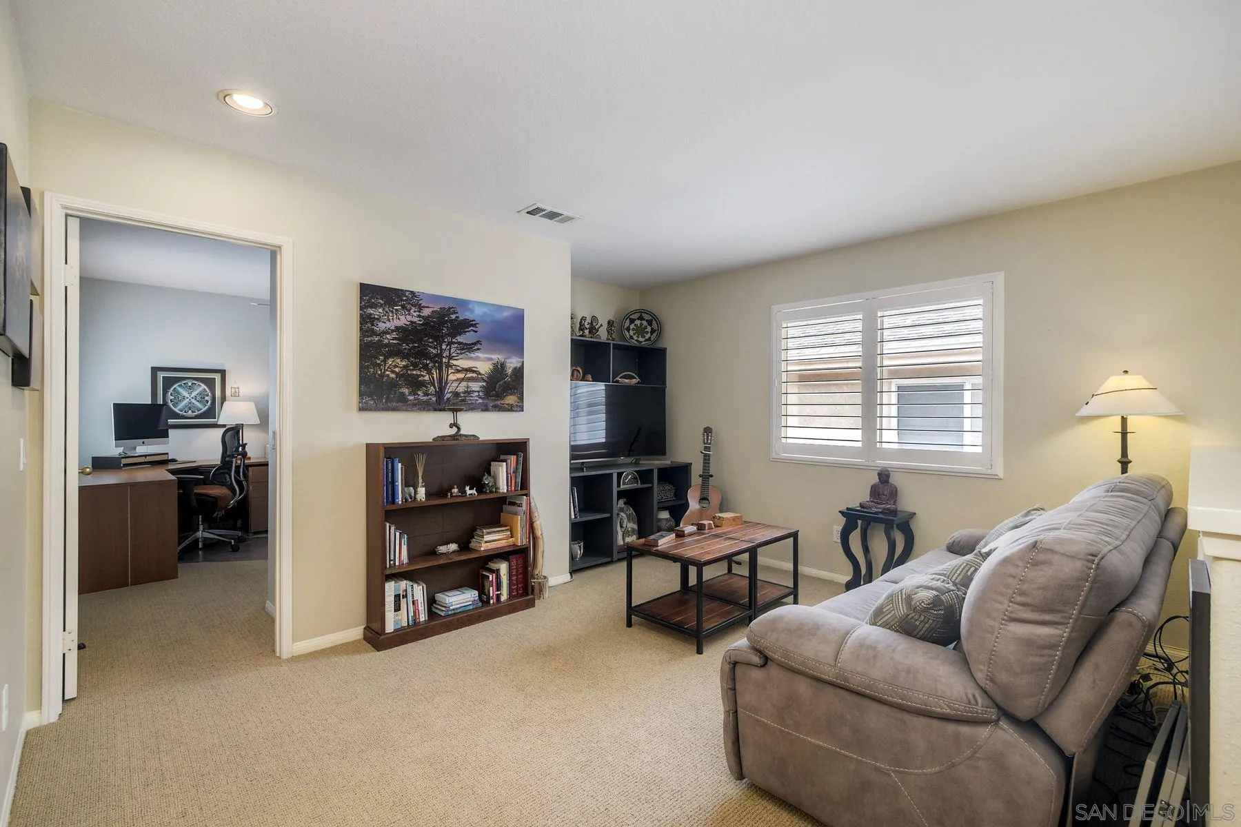 https://cdn.realtyfeed.com/cdn/127/260020734/97c890c883747e6f90bc501b5892e99b.webp