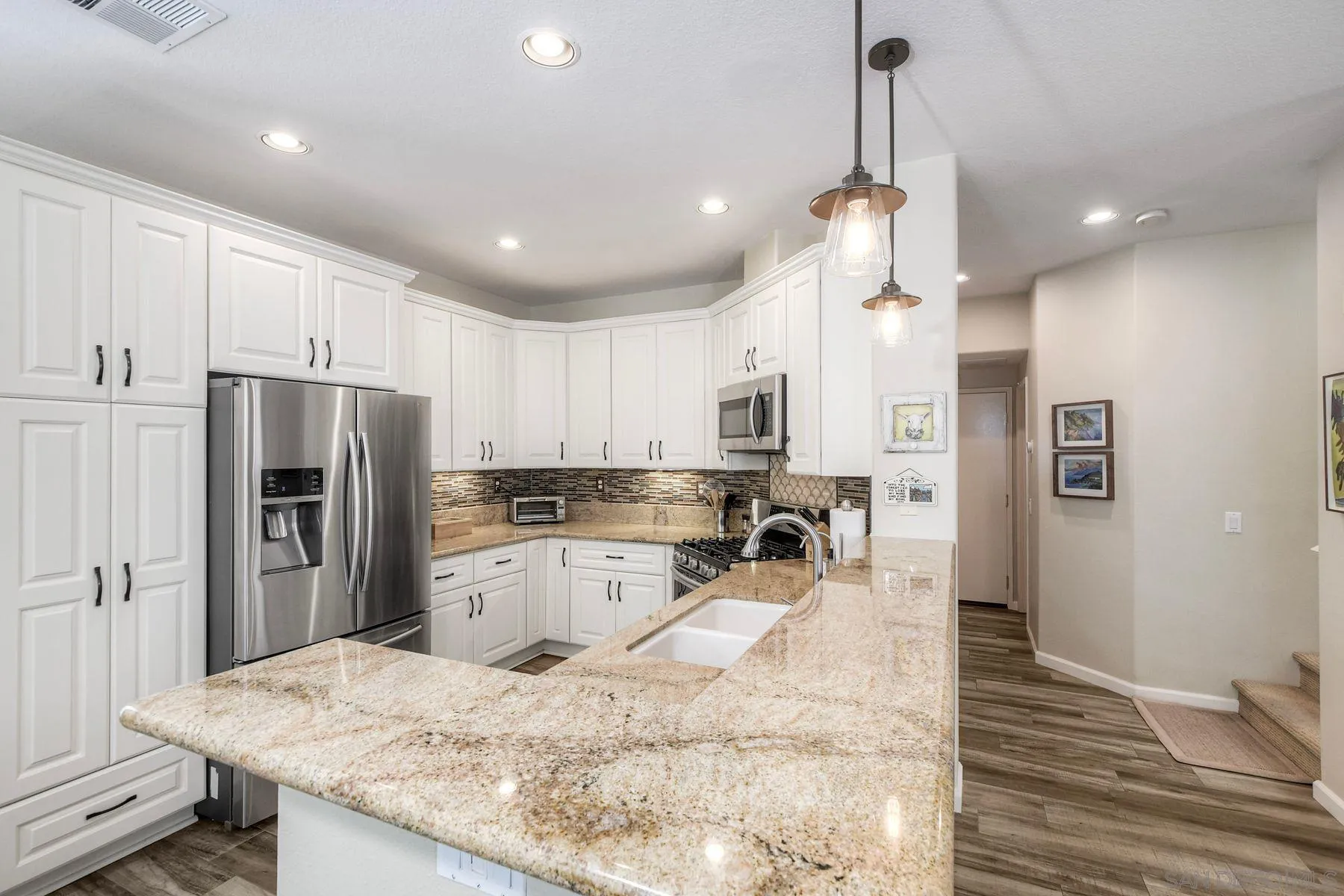 https://cdn.realtyfeed.com/cdn/127/260020734/b866206e71a51e01e2ab1e8bd5d9d398.webp
