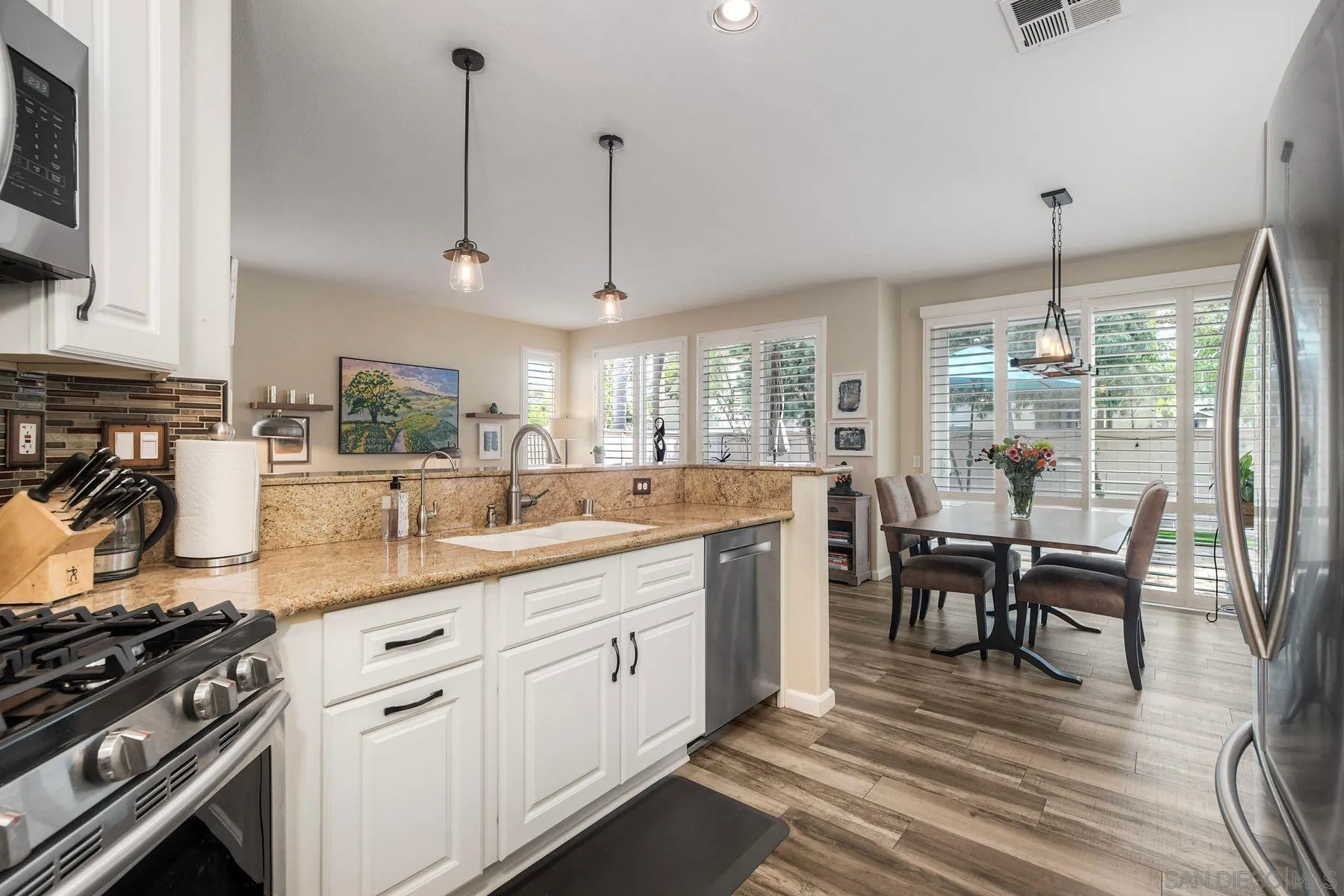 https://cdn.realtyfeed.com/cdn/127/260020734/dc47f5deadbb78c2d8774ed2cb90756e.webp