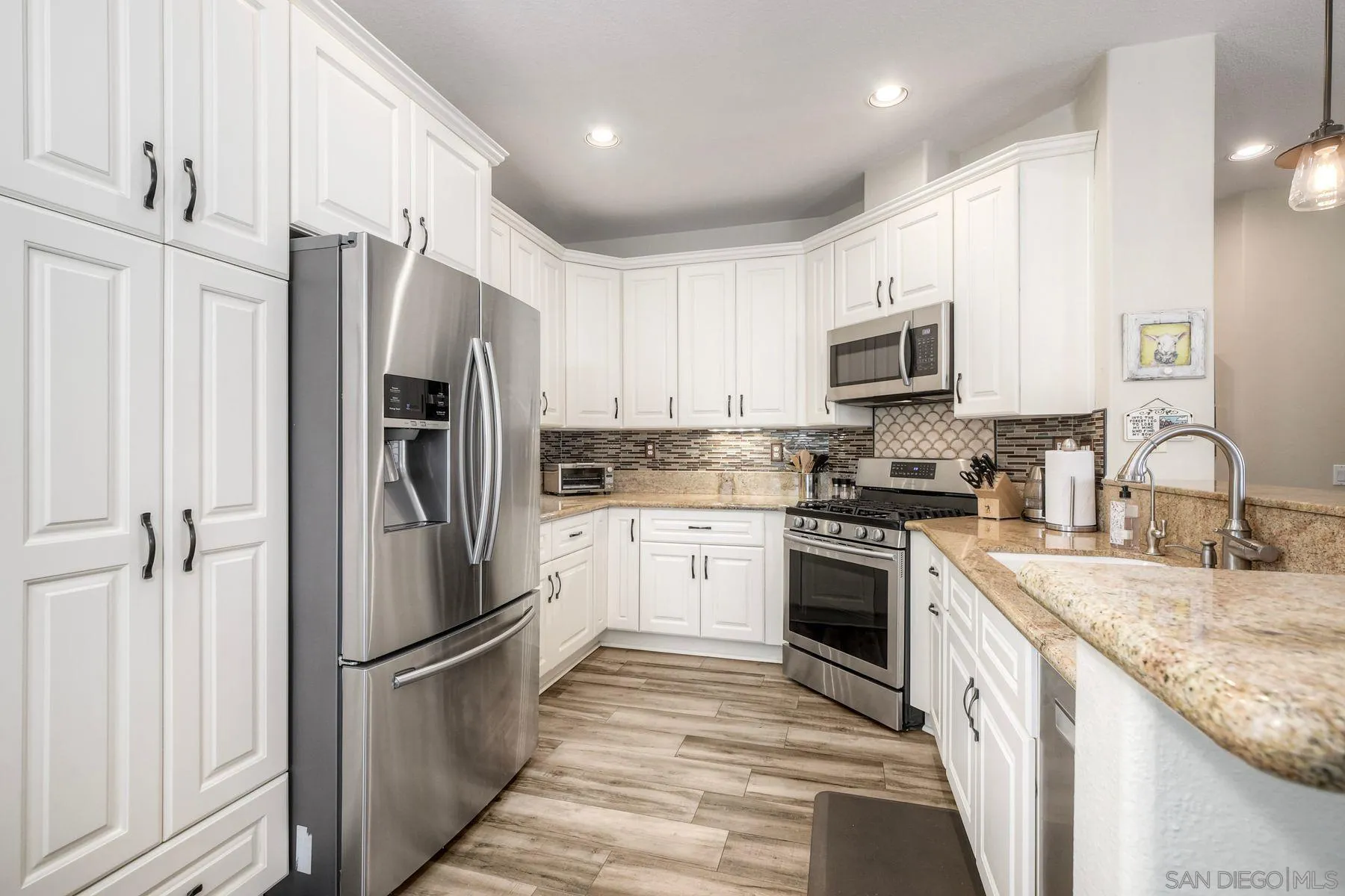 https://cdn.realtyfeed.com/cdn/127/260020734/f9822817daf25f95c021d2fff738eff1.webp