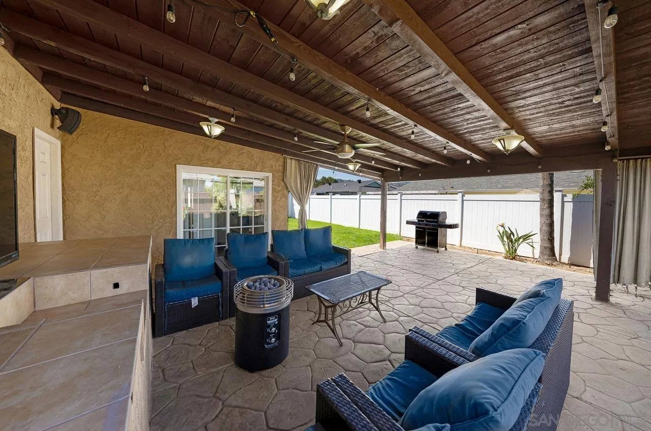 https://cdn.realtyfeed.com/cdn/127/260020735/a295f3cca15039a4508b41c61de51a55.webp