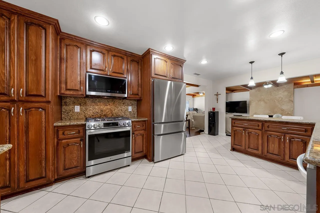 https://cdn.realtyfeed.com/cdn/127/260020735/b2281fae0292676de2d8c58cc3c43ad7.webp