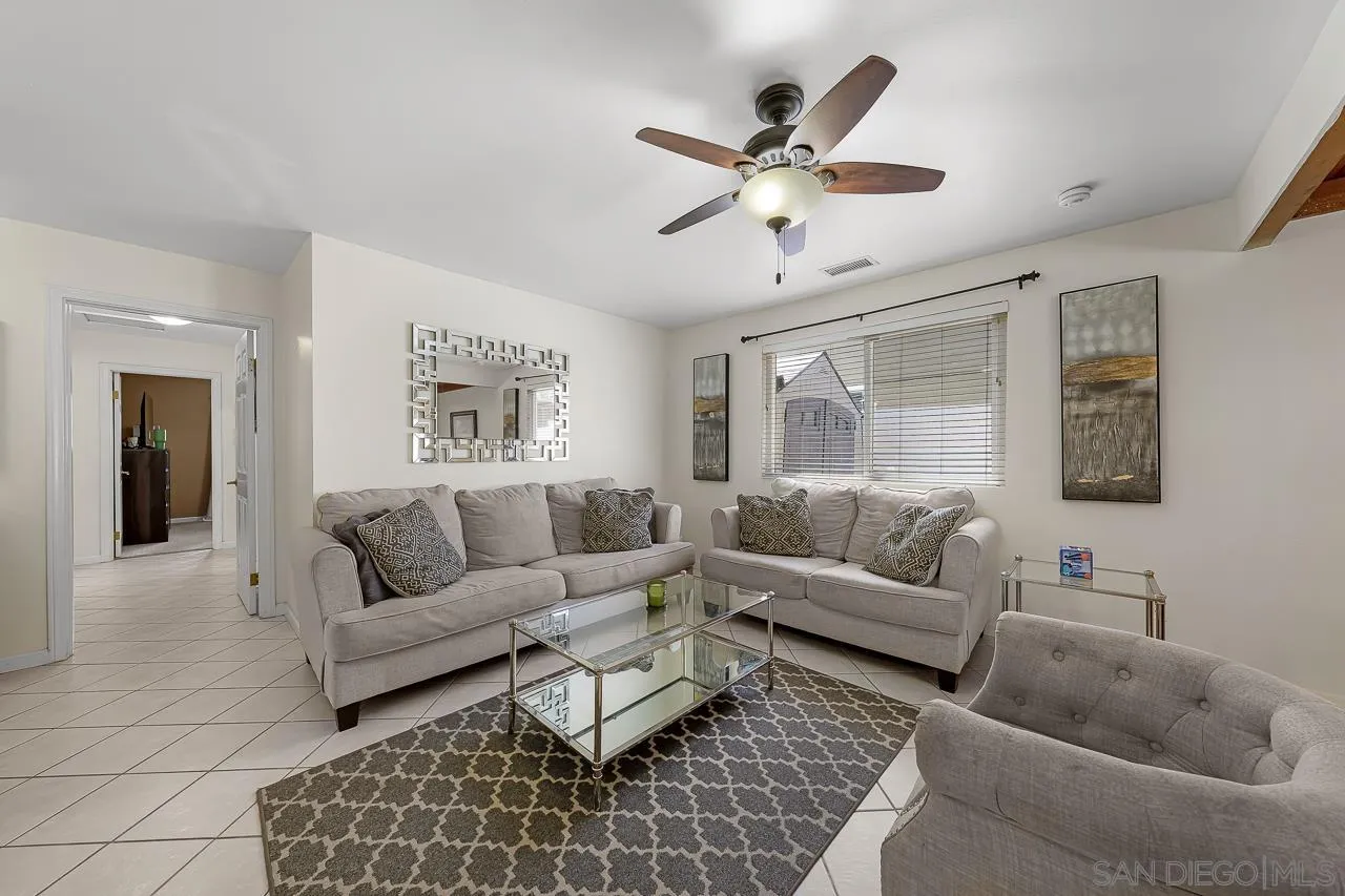https://cdn.realtyfeed.com/cdn/127/260020735/bbe54e2da1ece8fce8730151bcaafa0b.webp