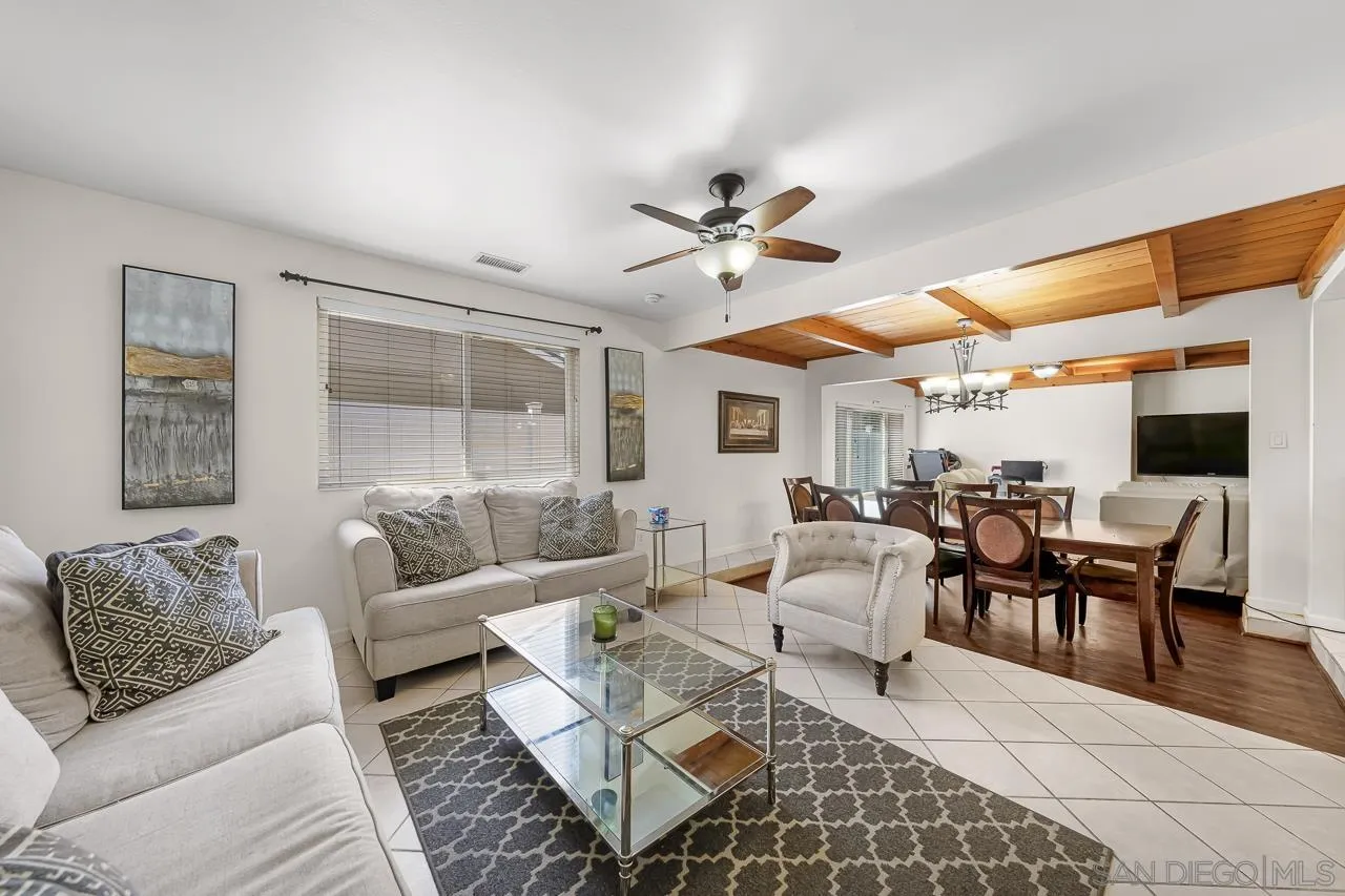 https://cdn.realtyfeed.com/cdn/127/260020735/ebdd361579b74efbbd9896f952787daa.webp