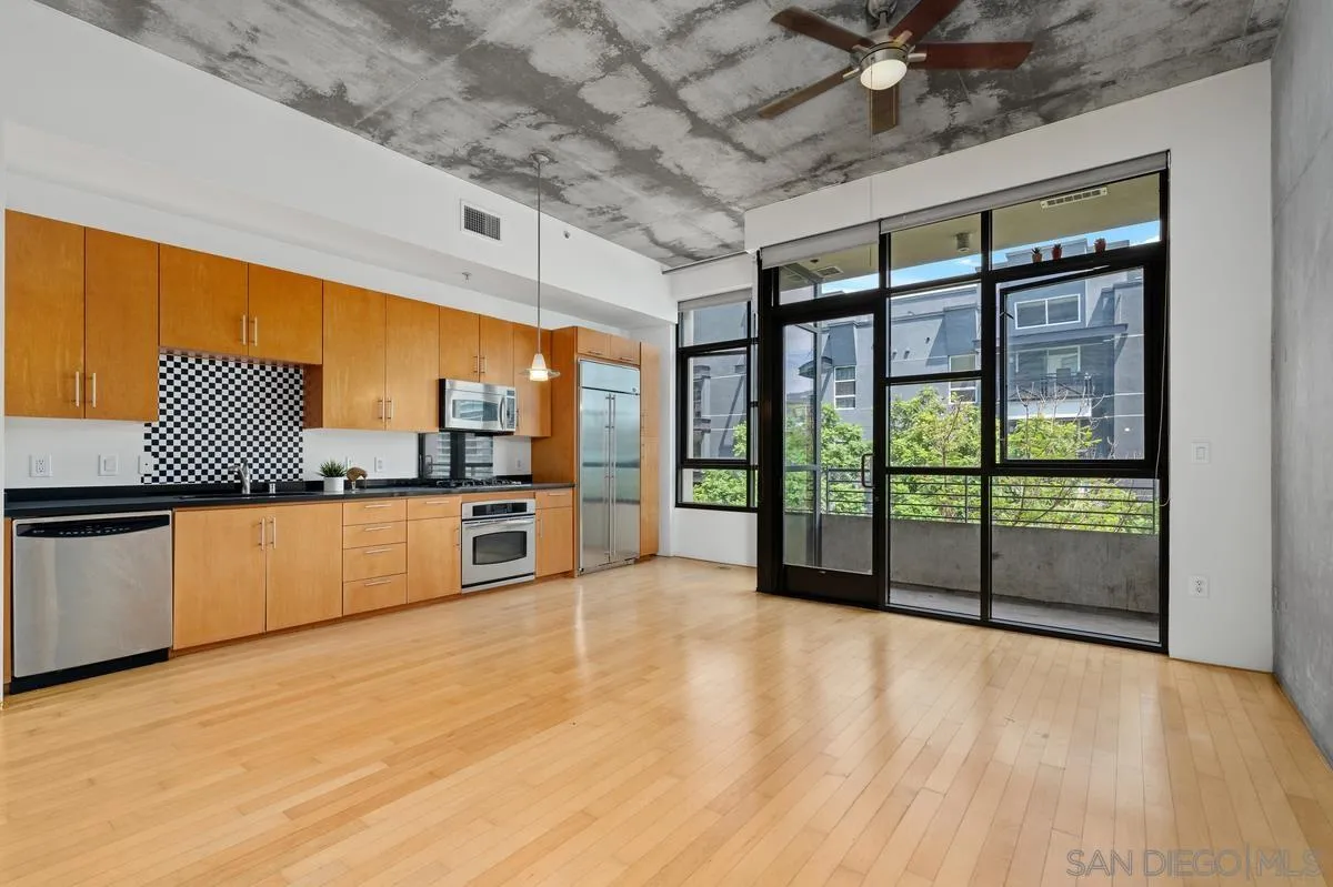 https://cdn.realtyfeed.com/cdn/127/260020736/b85b7ed08dbc097ac703fd48c8c9a59e.webp