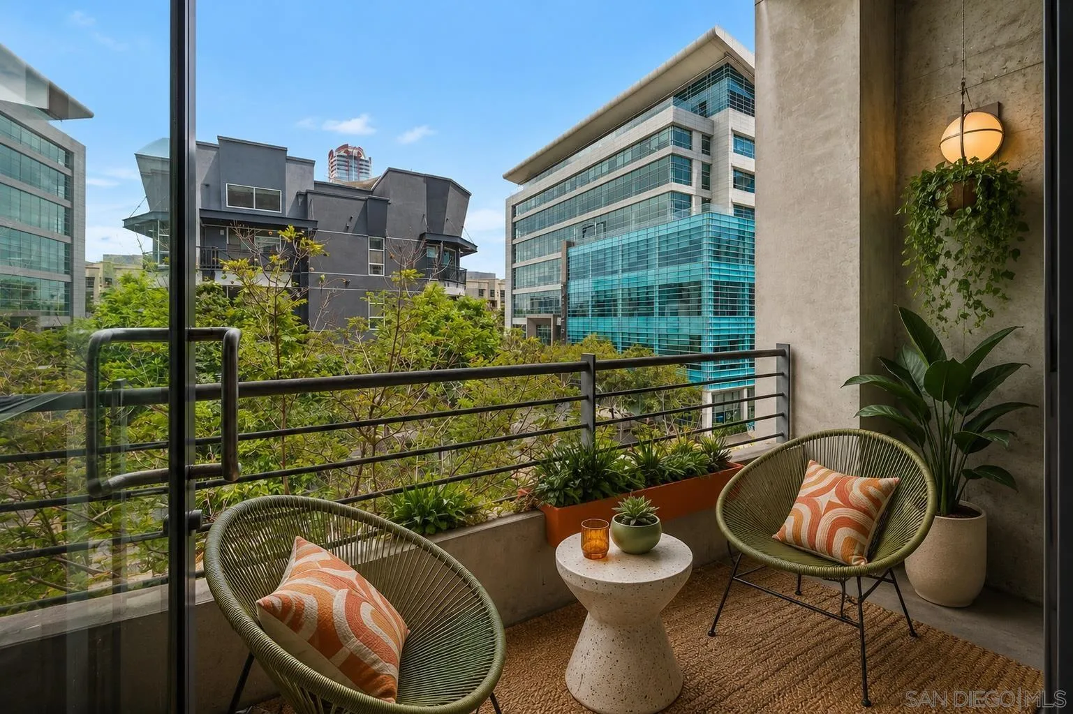https://cdn.realtyfeed.com/cdn/127/260020736/d8cf723e2a10dde675ac499b84b1d085.webp