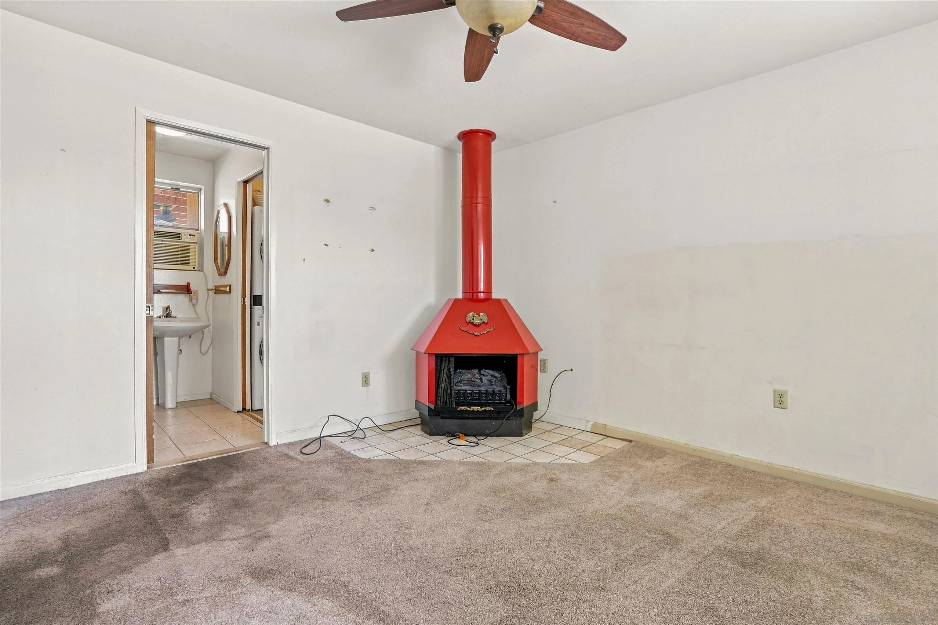 https://cdn.realtyfeed.com/cdn/127/260020737/2aea4d498016af9ee1280f3012bceeea.webp