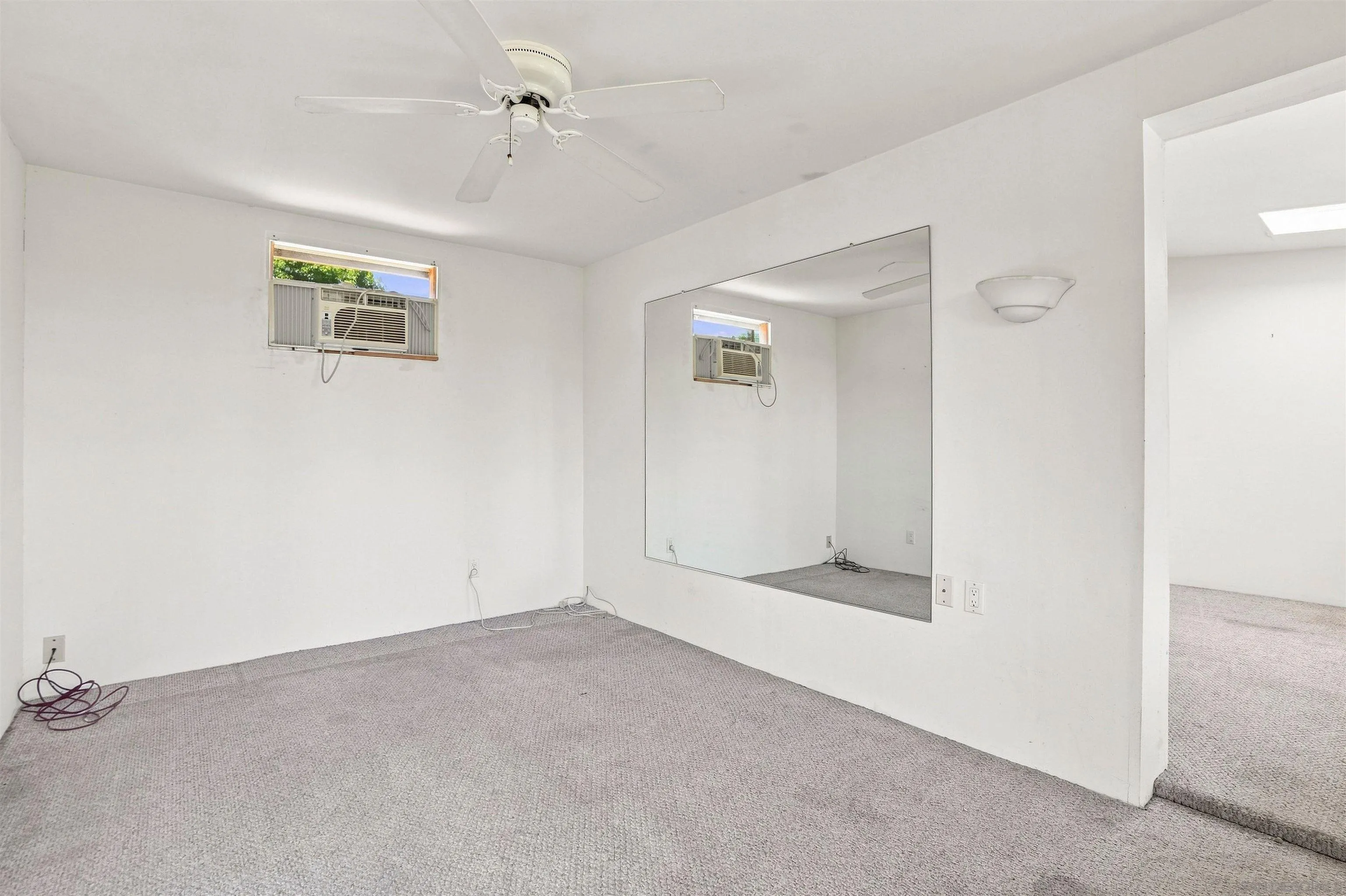 https://cdn.realtyfeed.com/cdn/127/260020737/fe4e0ba45b48fc0a8ab823555090db96.webp