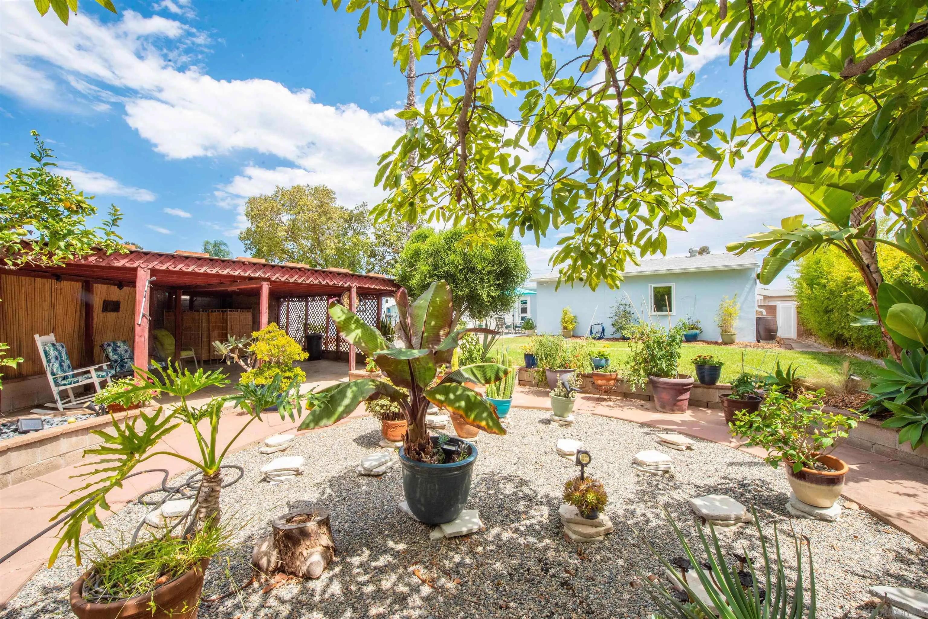 https://cdn.realtyfeed.com/cdn/127/260020739/b0251b8da7caab6141eabdbd5929b4ab.webp