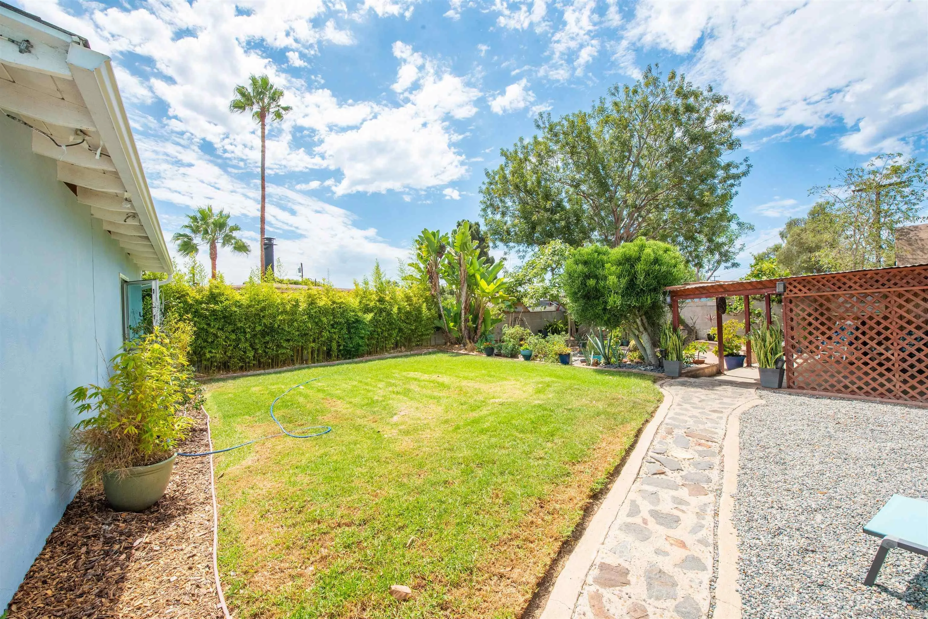 https://cdn.realtyfeed.com/cdn/127/260020739/b60fceac2e9cf792cd088e097af06725.webp