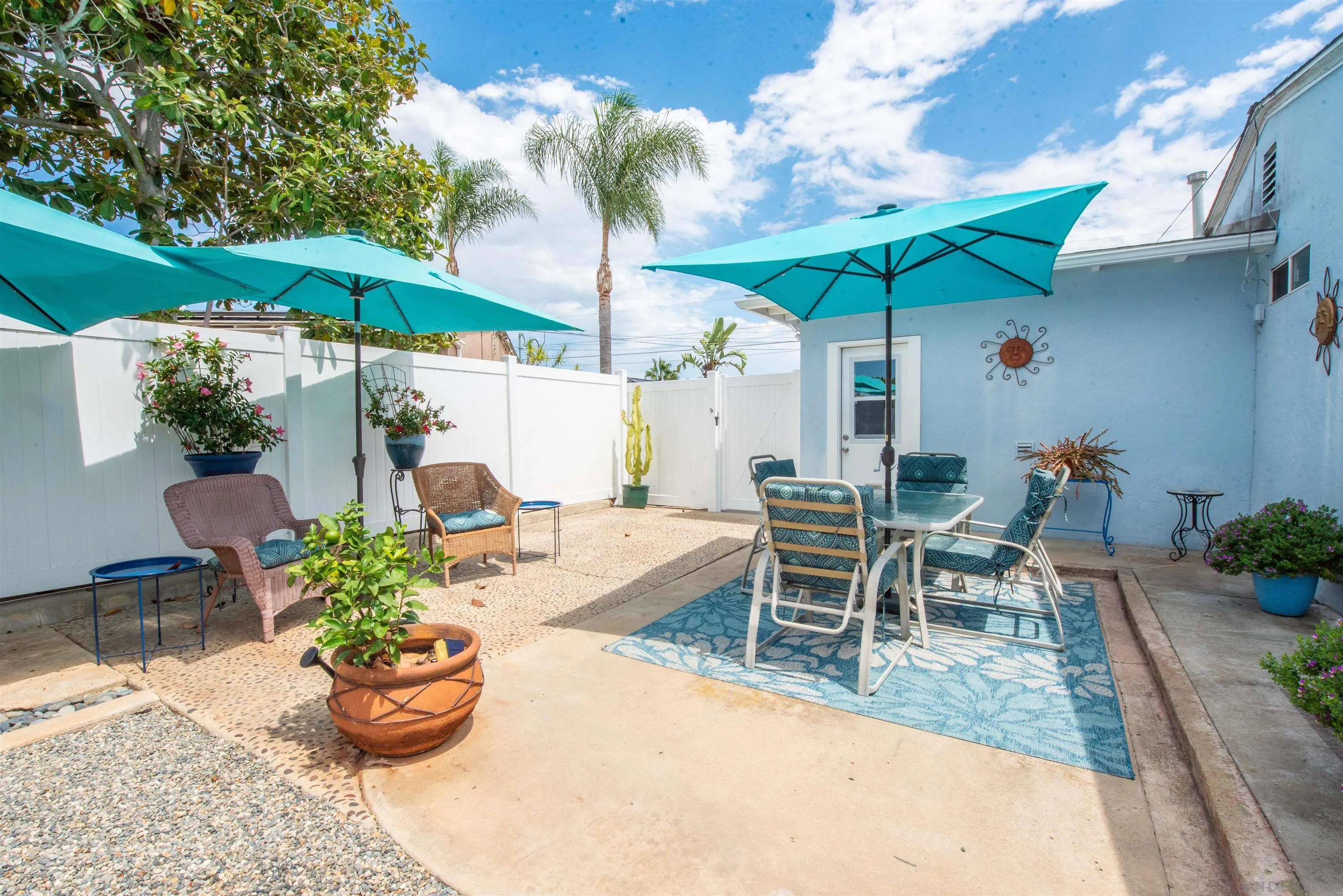 https://cdn.realtyfeed.com/cdn/127/260020739/f98e632764f70e1e6c0fc6beee7967a1.webp