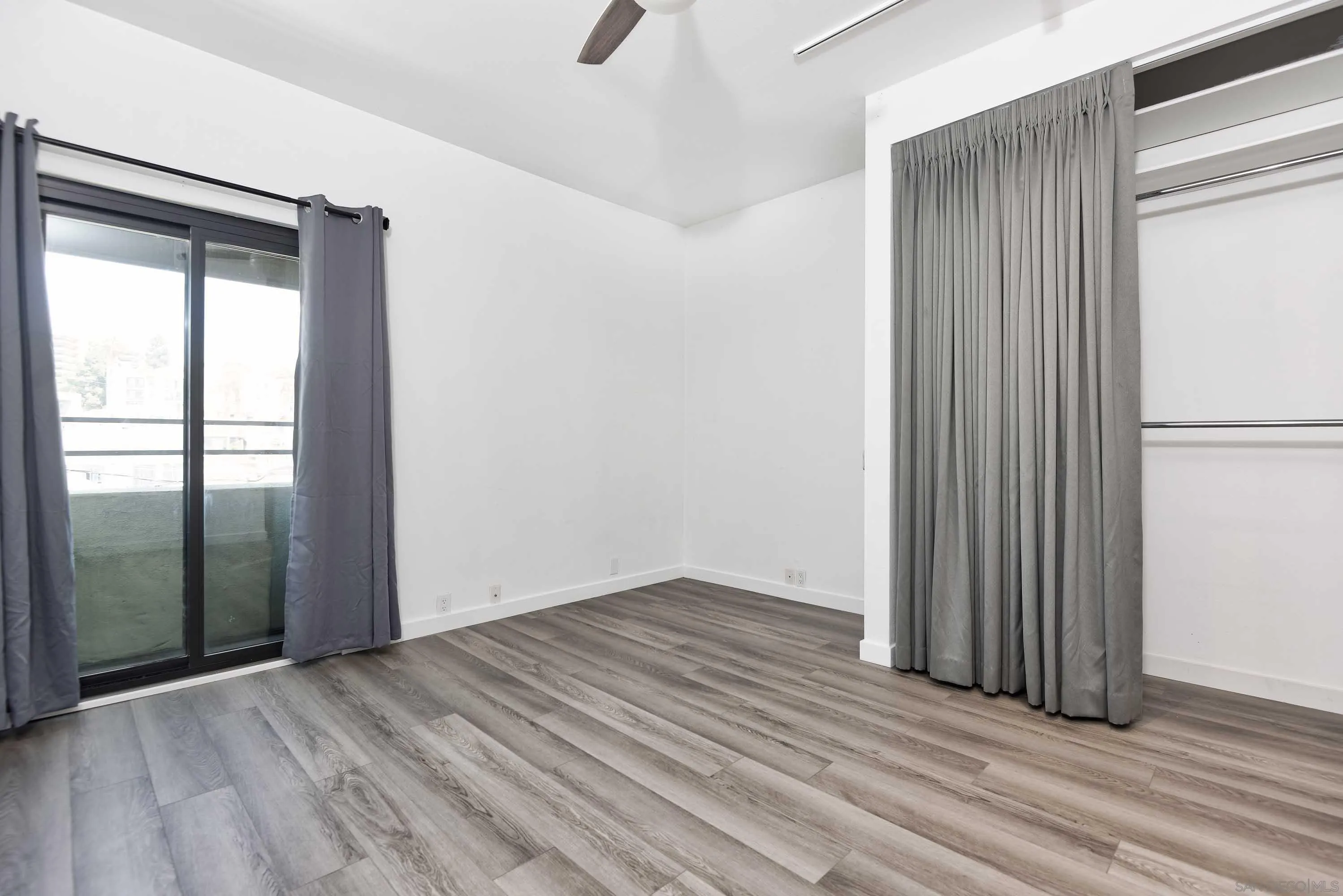https://cdn.realtyfeed.com/cdn/127/260020742/45fe75e904bf8304a7e09cbfa1e2f973.webp