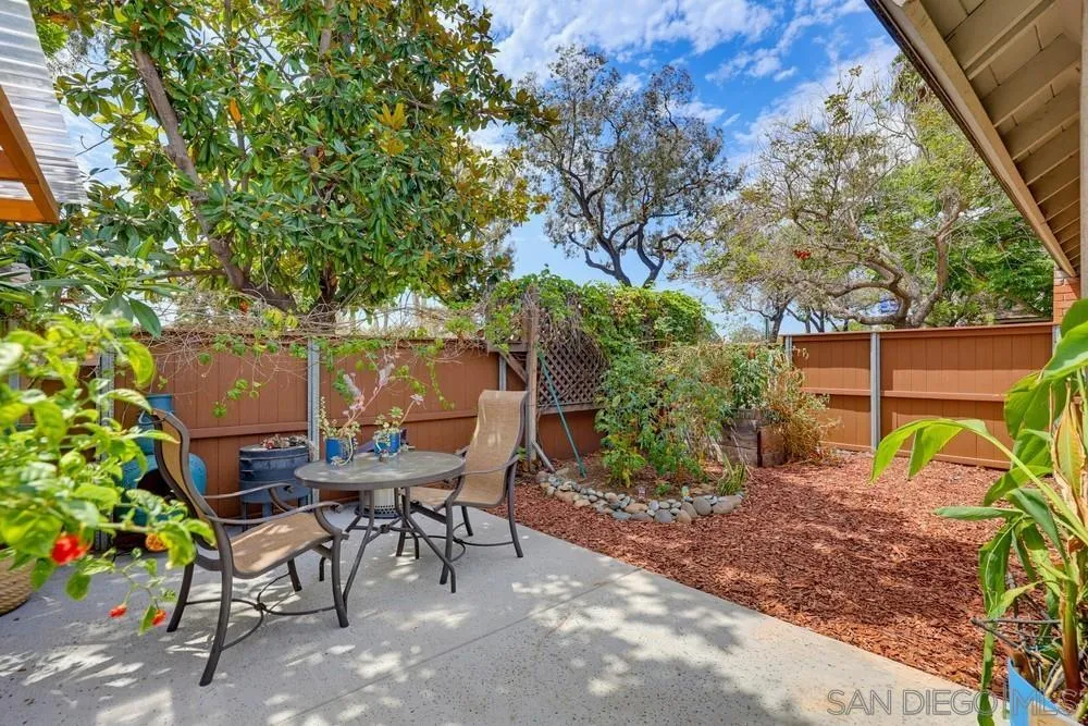 https://cdn.realtyfeed.com/cdn/127/260020746/af84477e2cdc8d1fdf4b9c9dcfcfff85.webp