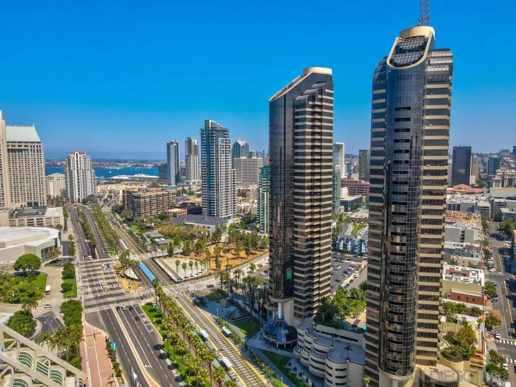 https://cdn.realtyfeed.com/cdn/127/260020750/f2ef5f028438d872e6db949af7b0a6df.webp