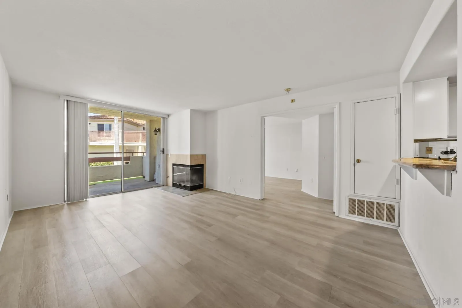https://cdn.realtyfeed.com/cdn/127/260020752/2b607d96e9098c6315ea9203c9d487a0.webp