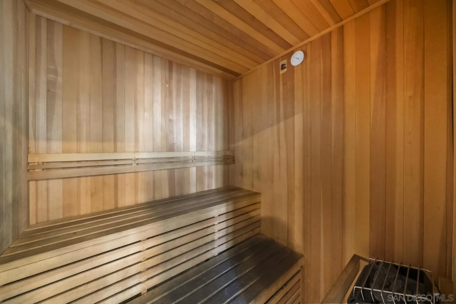 https://cdn.realtyfeed.com/cdn/127/260020752/3cb16bf5c280fd389a8fb612d3d9a088.webp