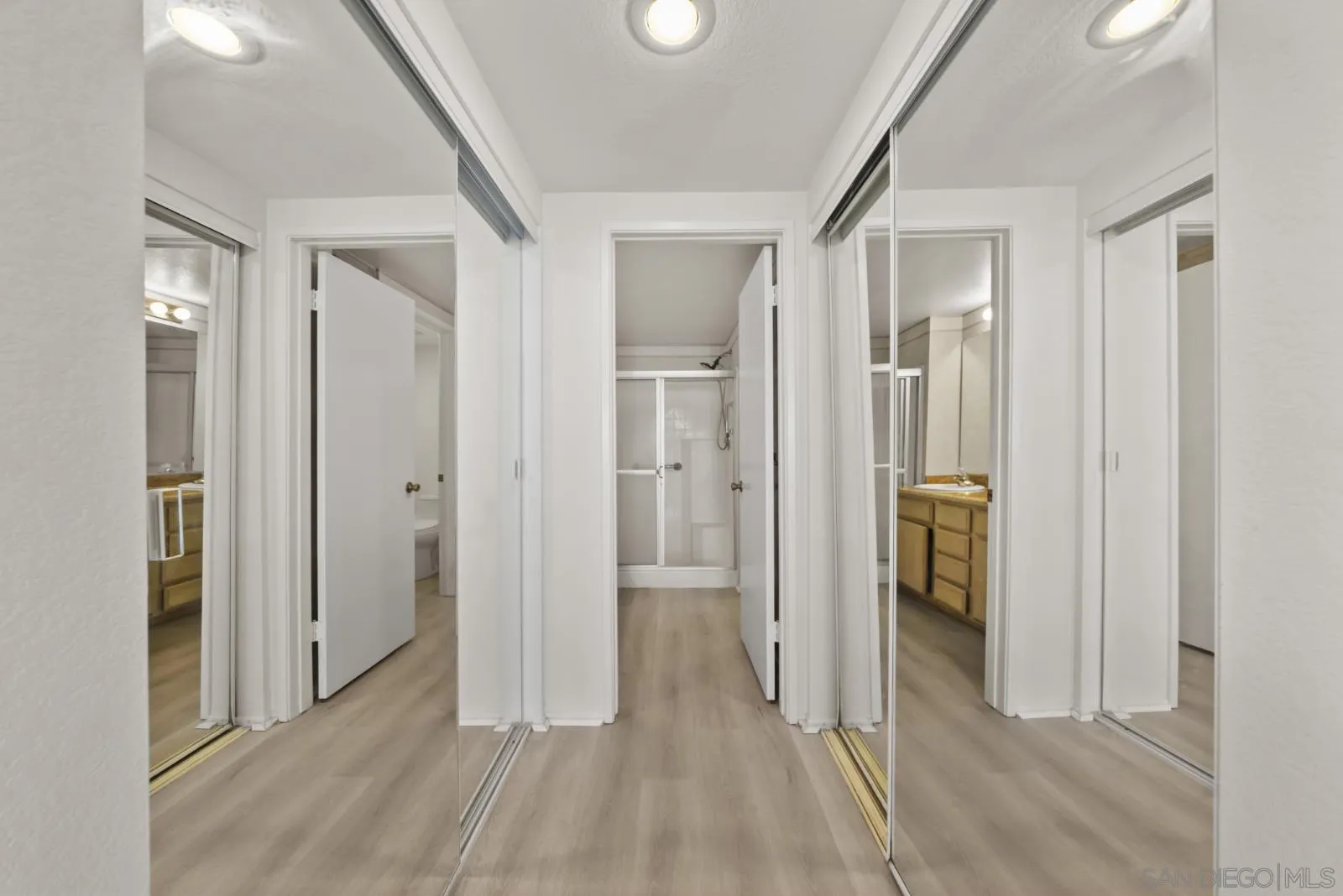 https://cdn.realtyfeed.com/cdn/127/260020752/6cd89babcfe0b29953fd79689e45fff5.webp