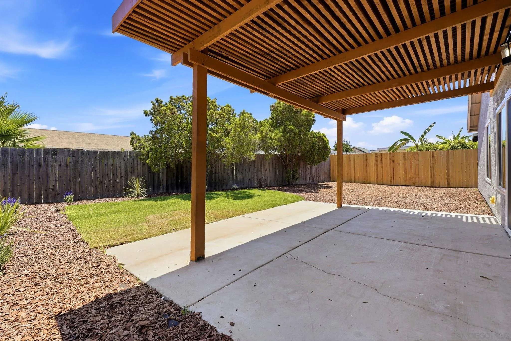https://cdn.realtyfeed.com/cdn/127/260020754/8eacc5579ddf1f4417863134f58aaa87.webp
